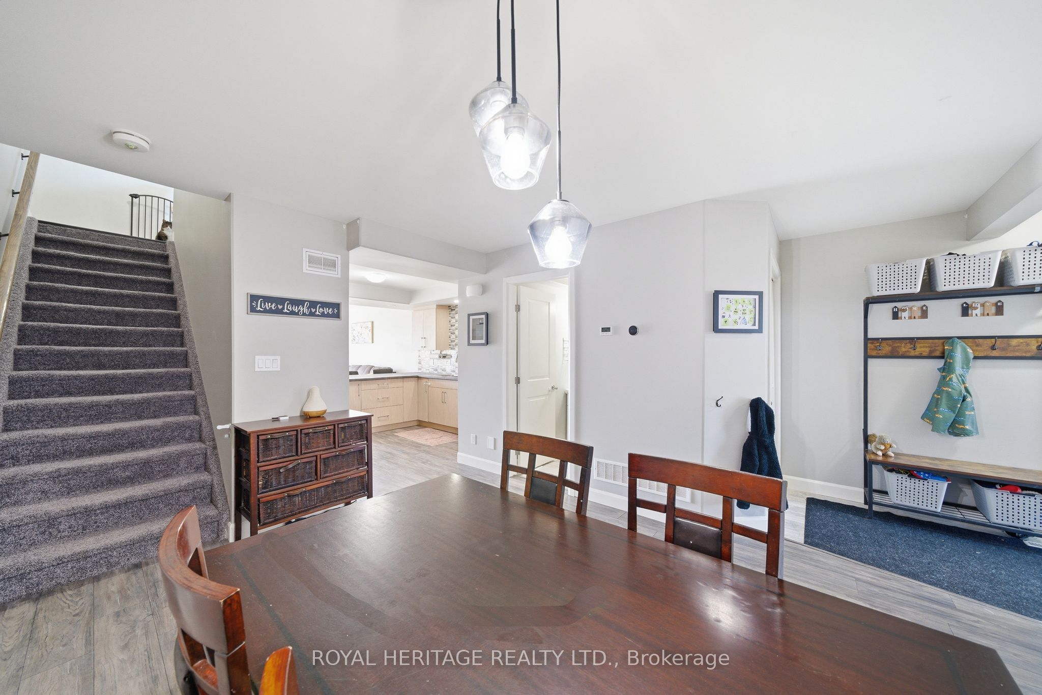 33 Dewal Place Property Photo 7