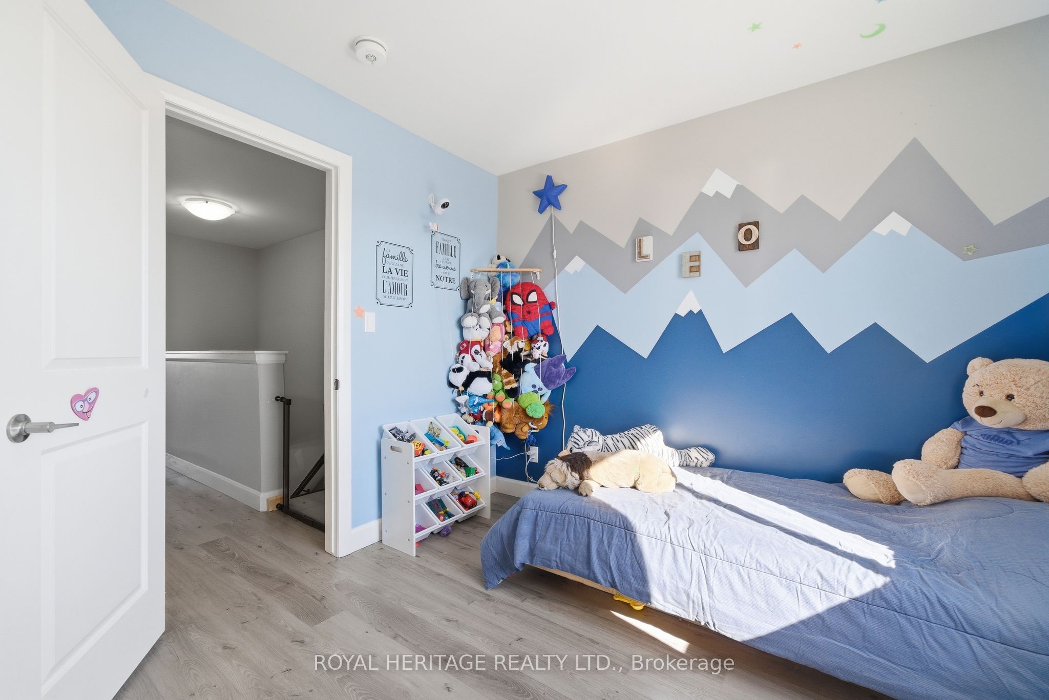 33 Dewal Place Property Photo 27