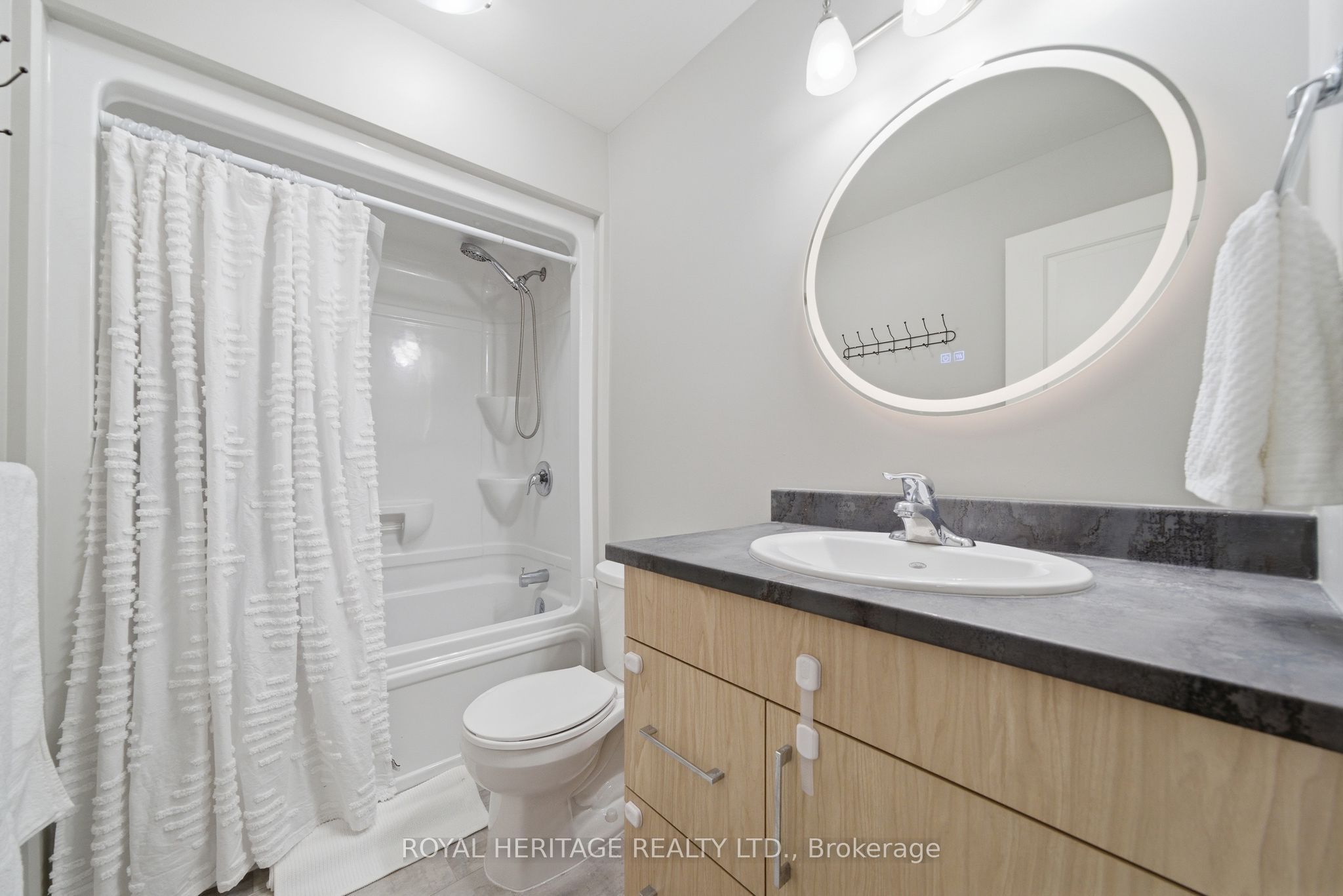 33 Dewal Place Property Photo 30