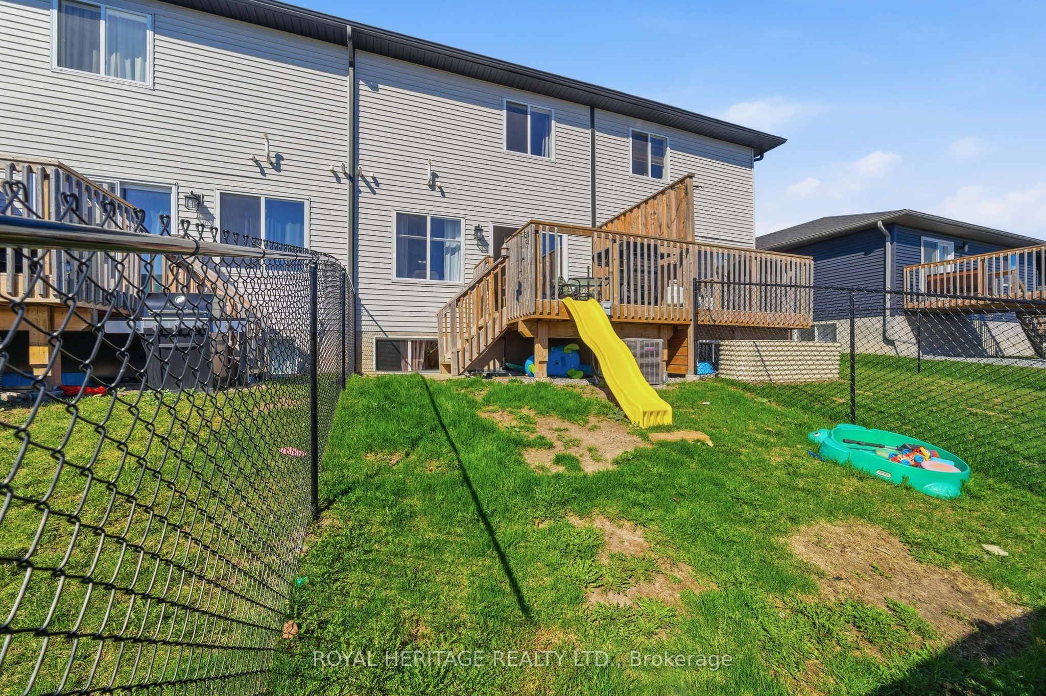 33 Dewal Place Property Photo 43
