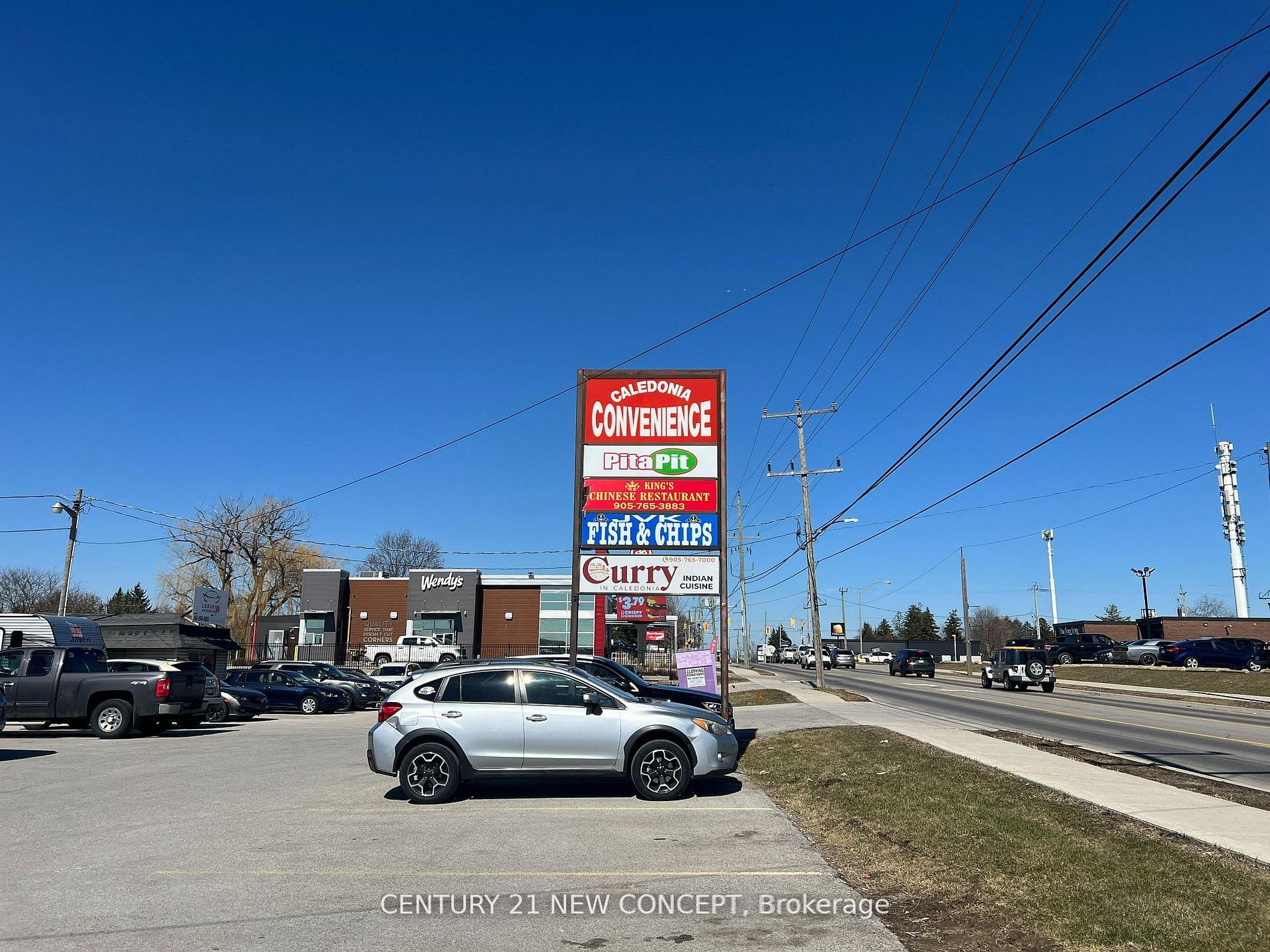 307 Argyle Street S Property Photo 4
