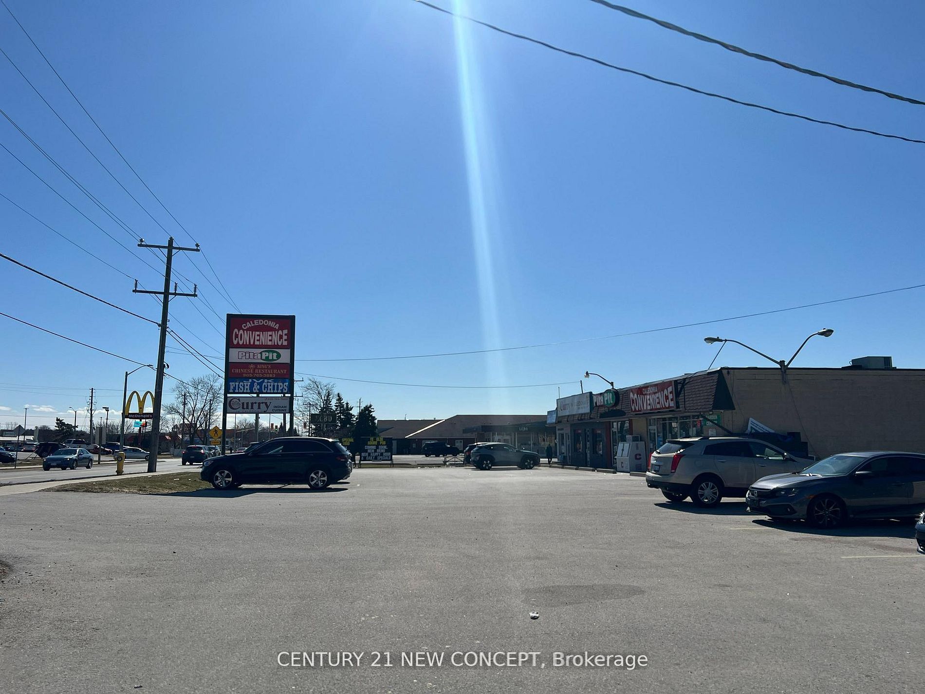 307 Argyle Street S Property Photo 6
