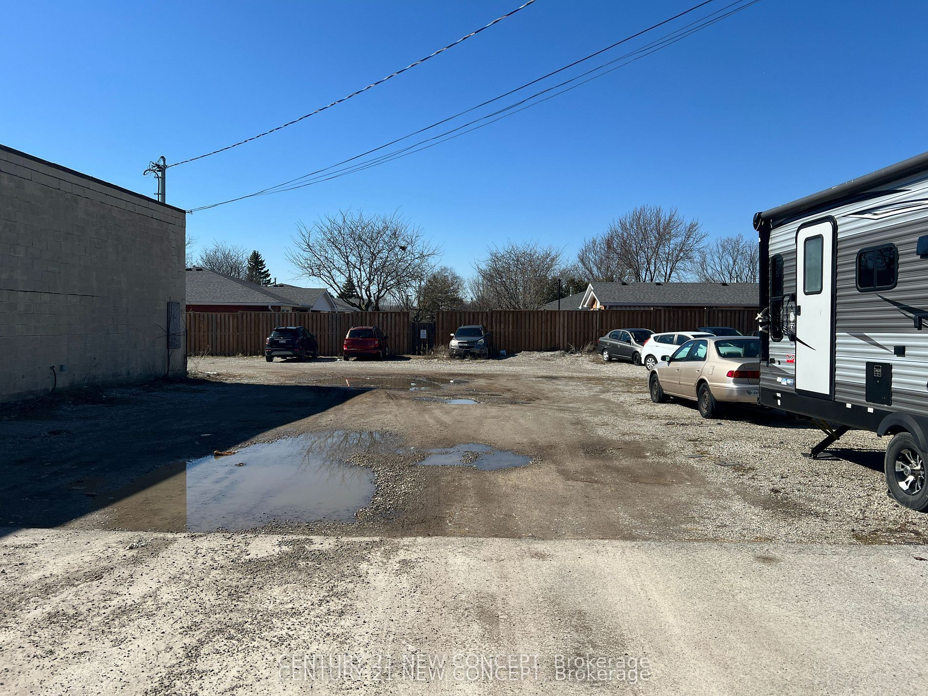 307 Argyle Street S Property Photo 11