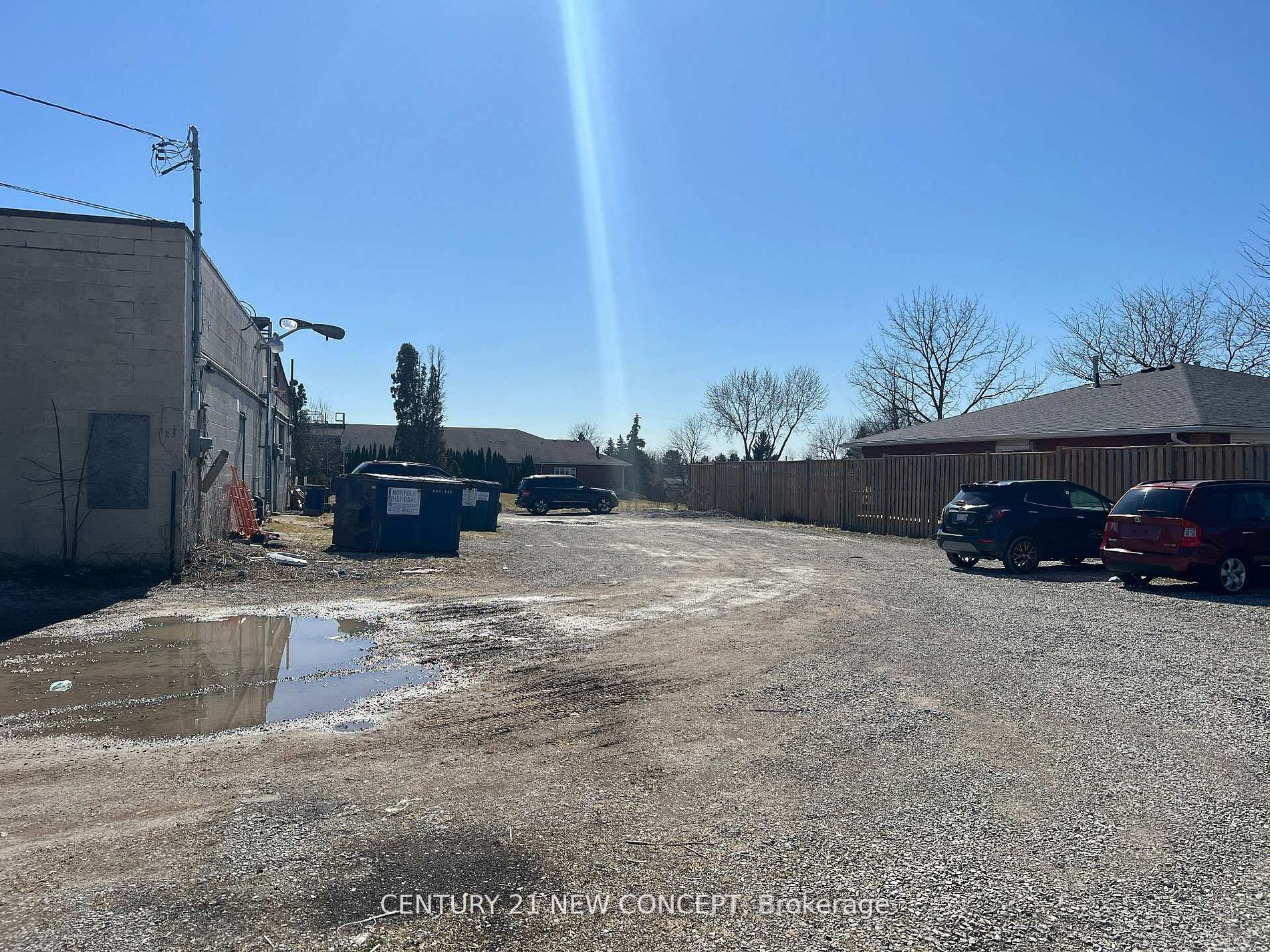 307 Argyle Street S Property Photo 13