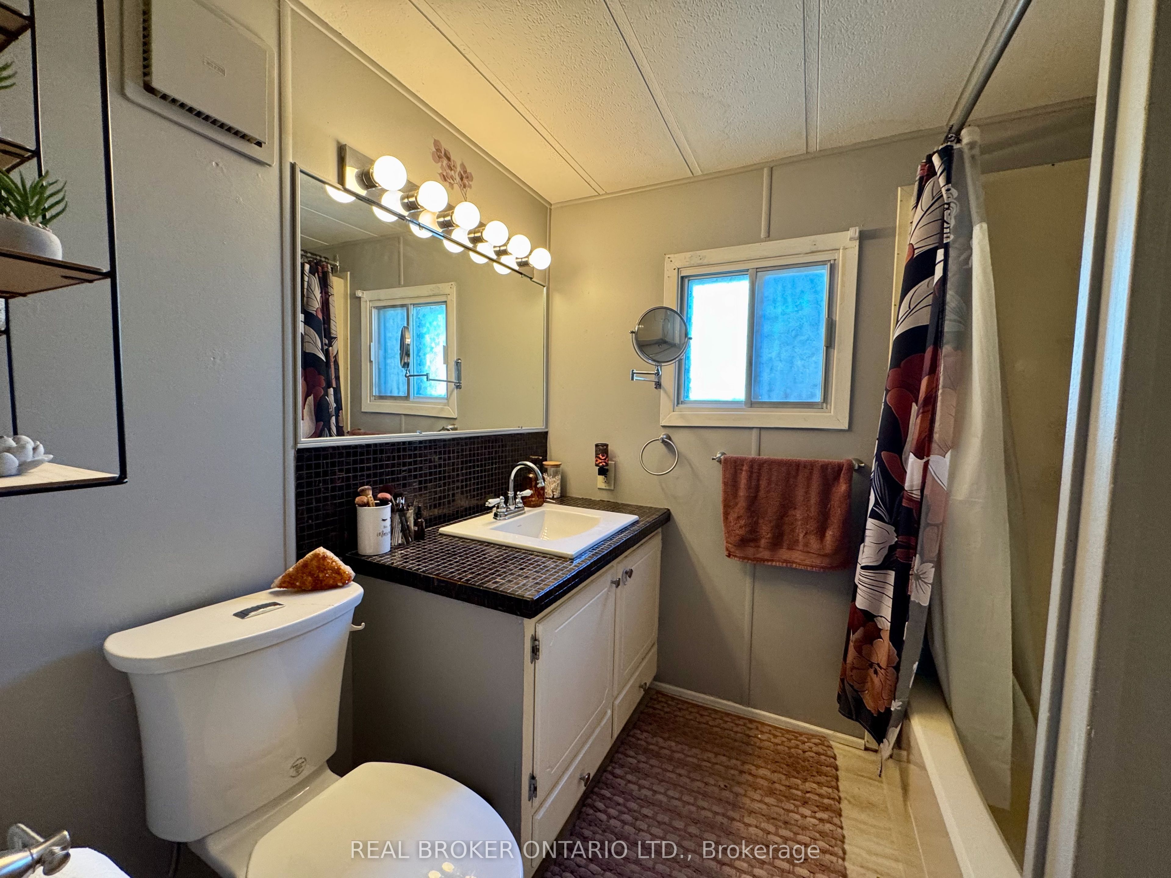 580 Beaver Creek Road 243 Property Photo 19