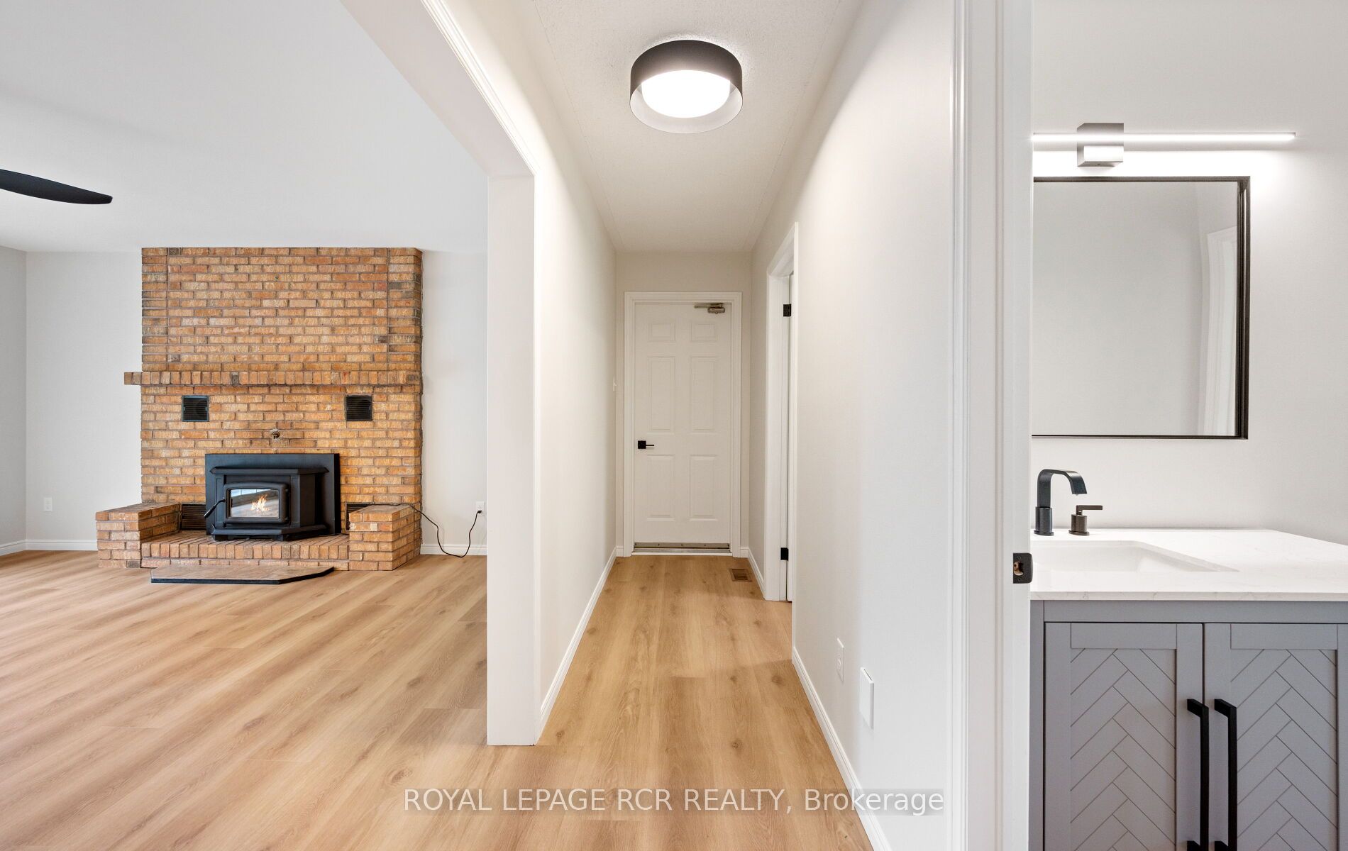 361225 Con 8-9 Property Photo 23