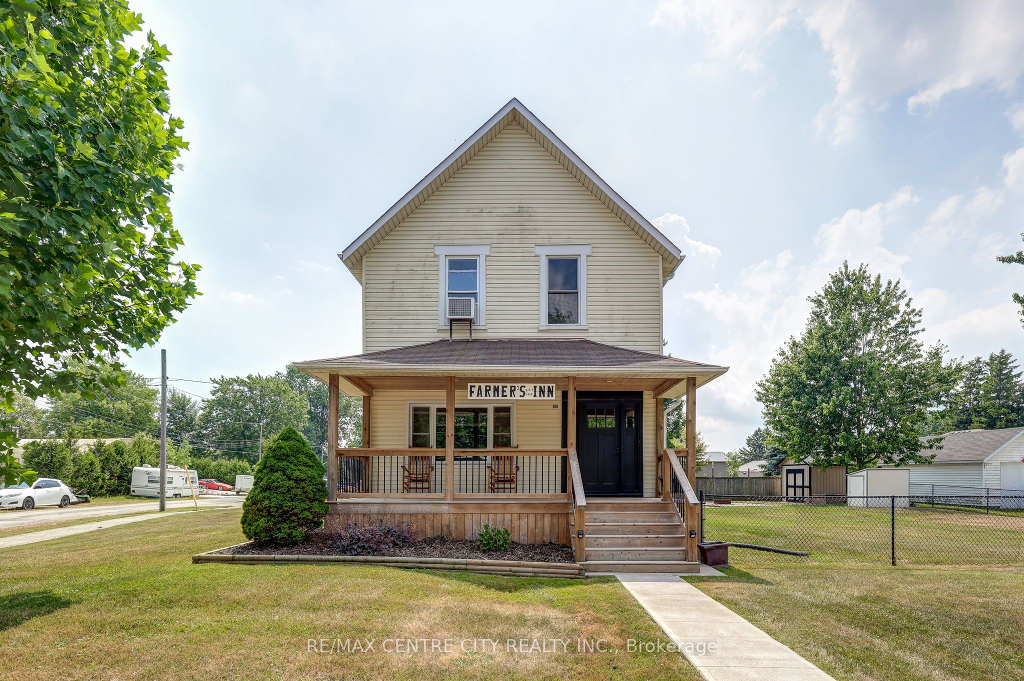 7953 Union Road Property Photo 1