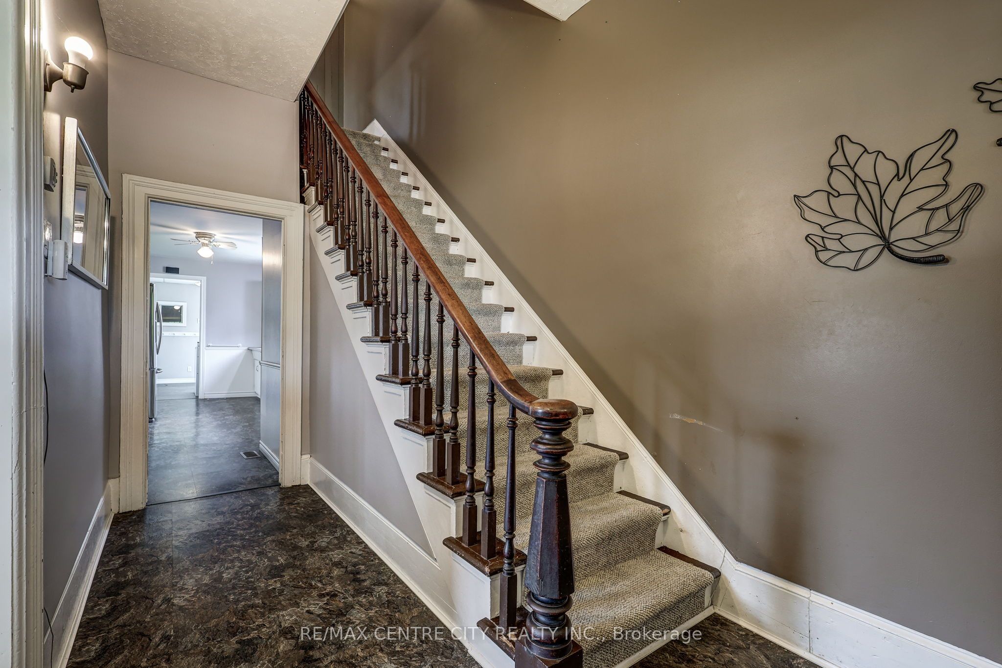 7953 Union Road Property Photo 9