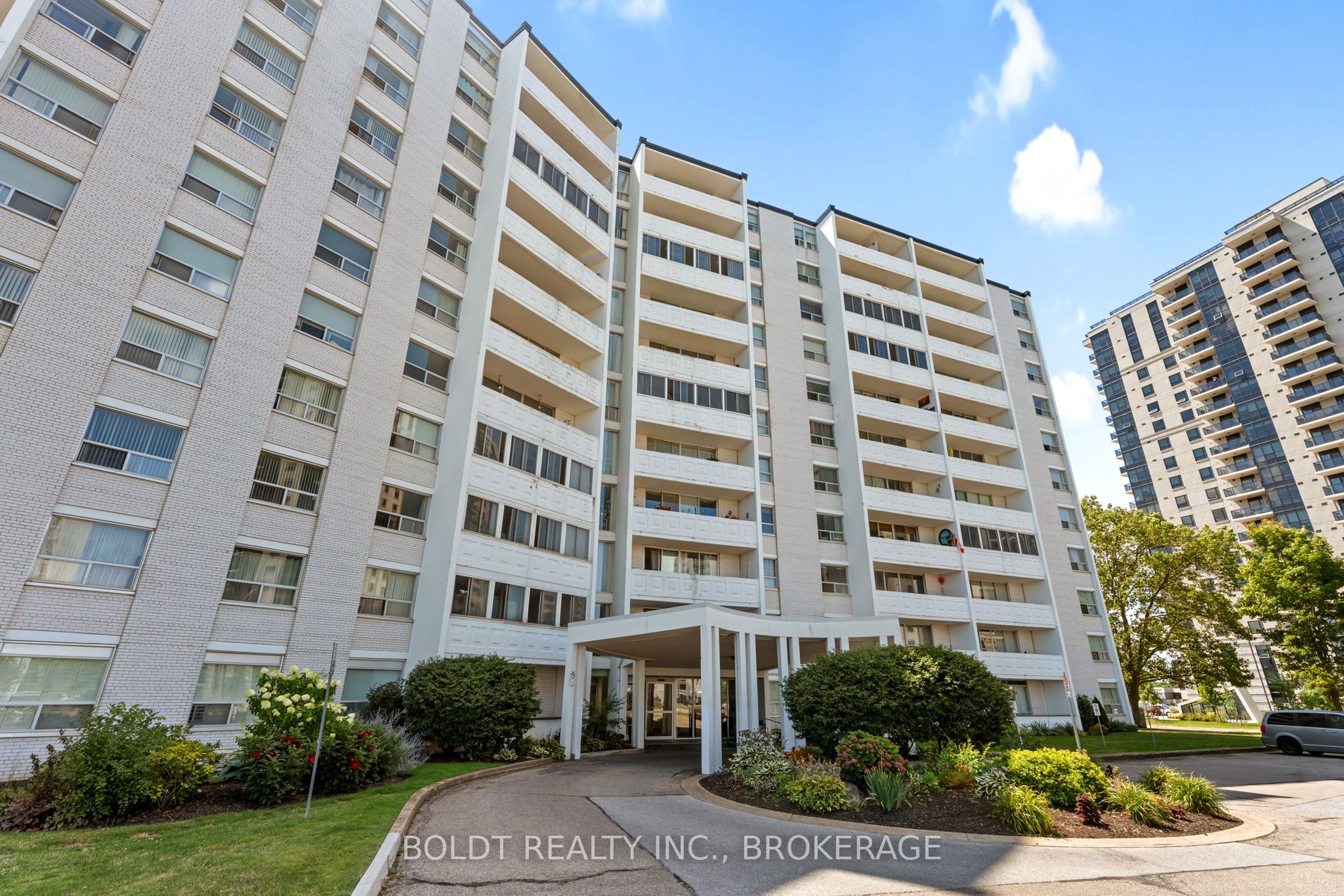35 Towering Heights Boulevard 1008 Property Photo 4