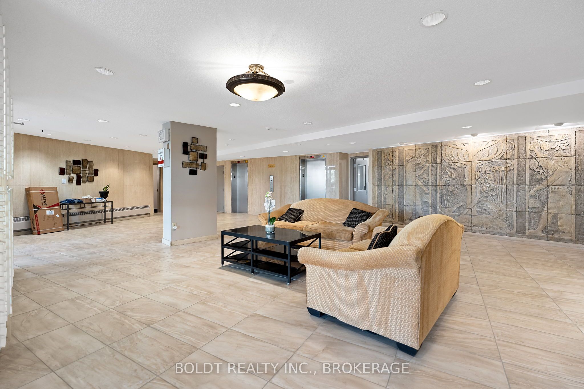 35 Towering Heights Boulevard 1008 Property Photo 8