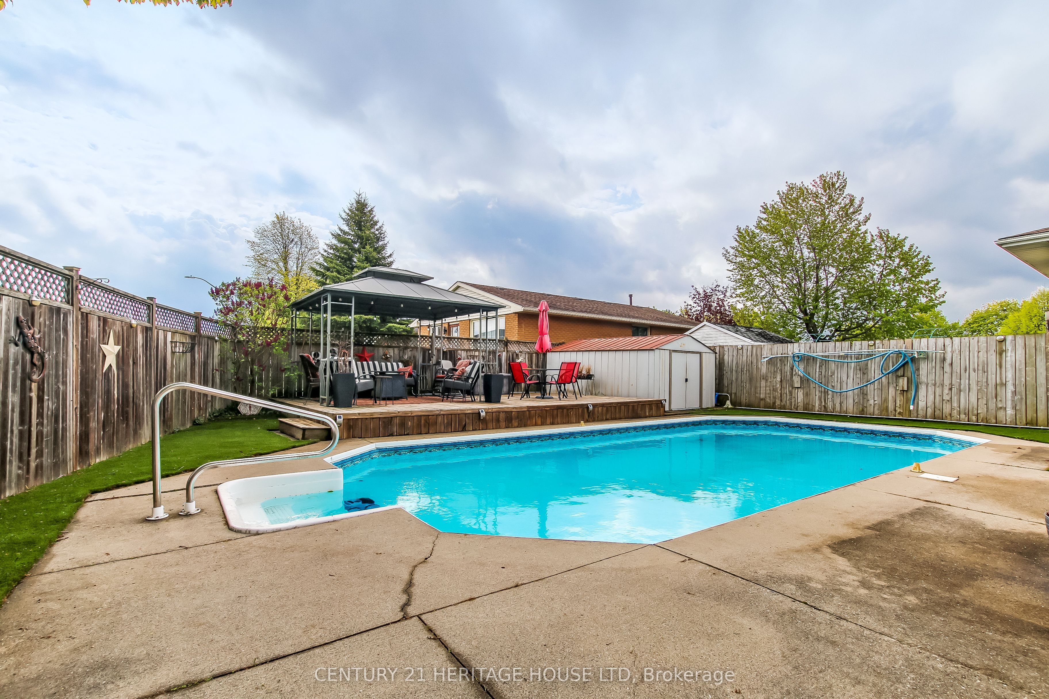 2 David Drive Property Photo 24