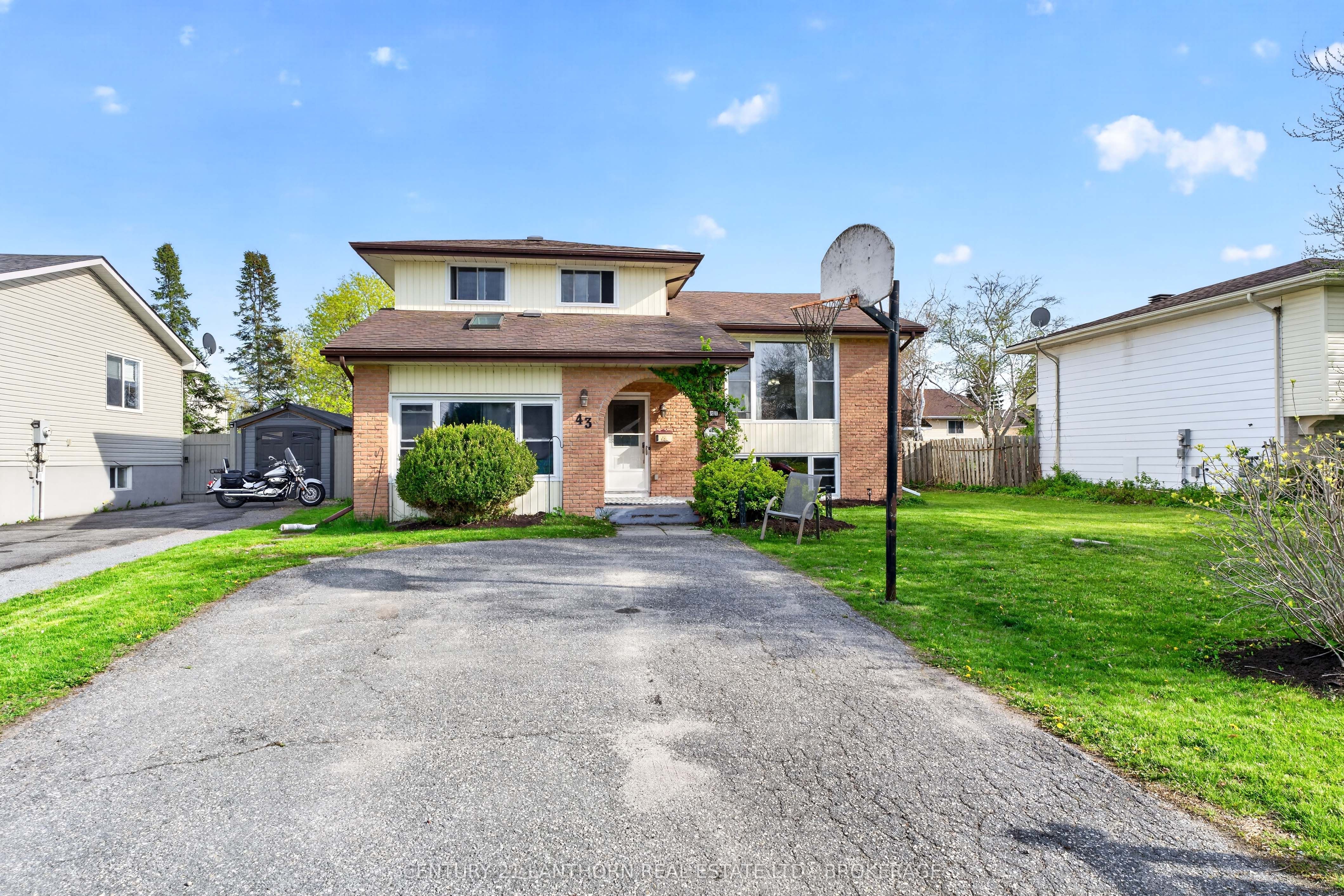 43 Mortensen Drive Property Photo 1