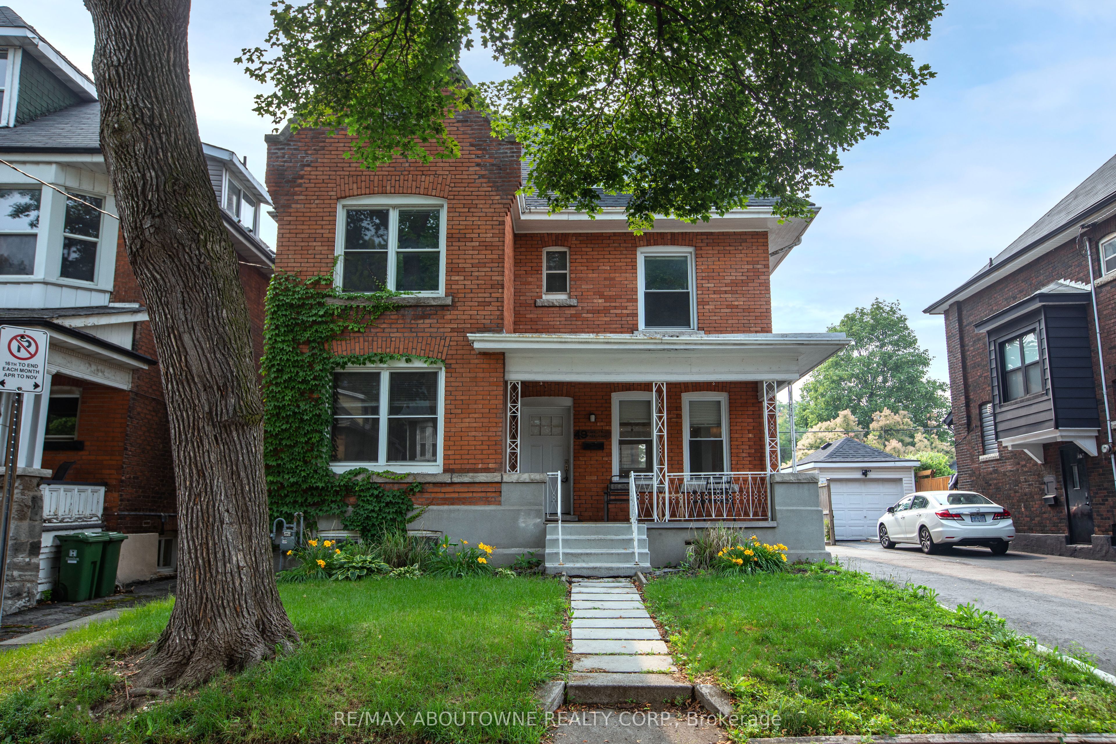 49 Fairleigh Avenue S Property Photo 19