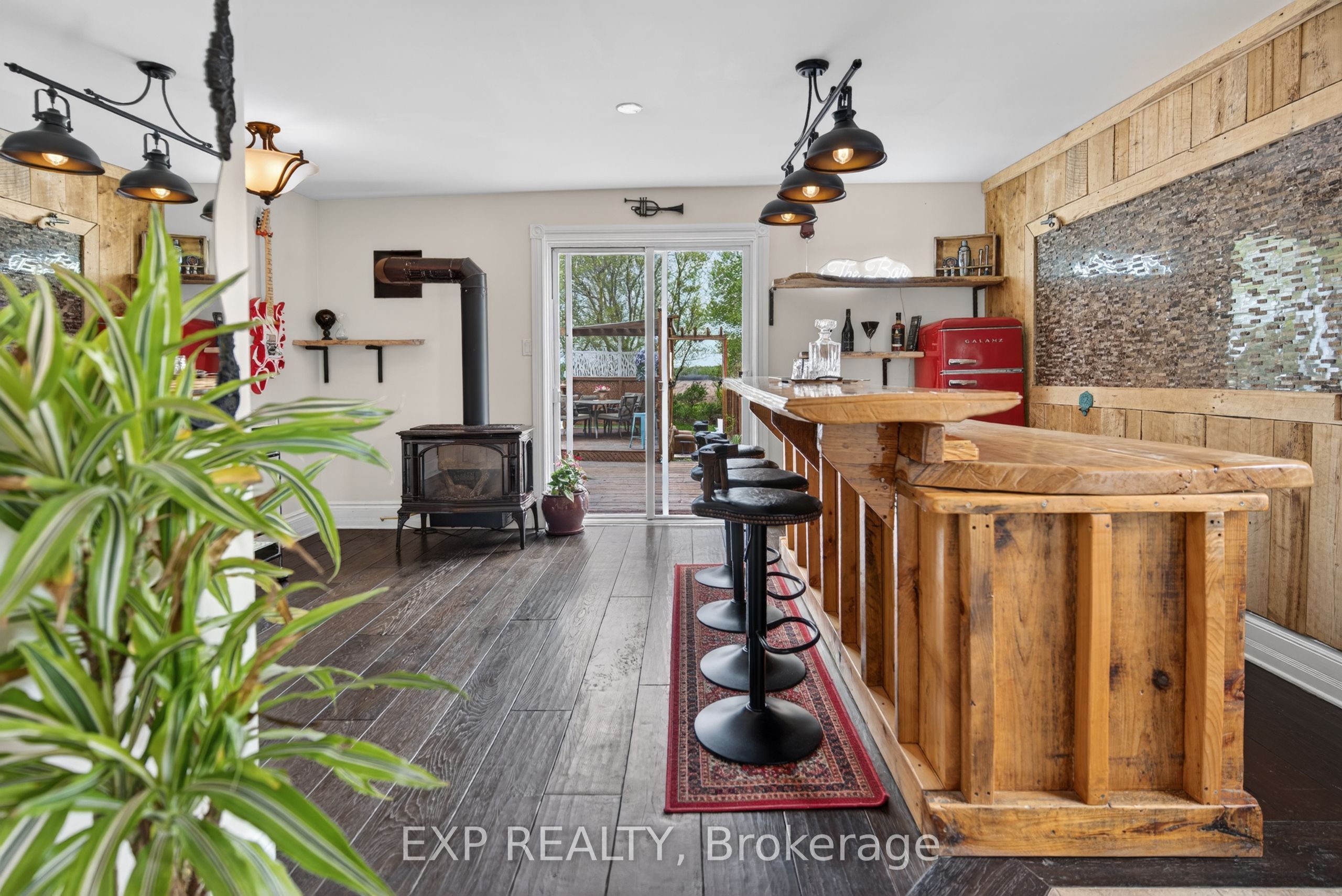 6208 Malakoff Road Property Photo 16