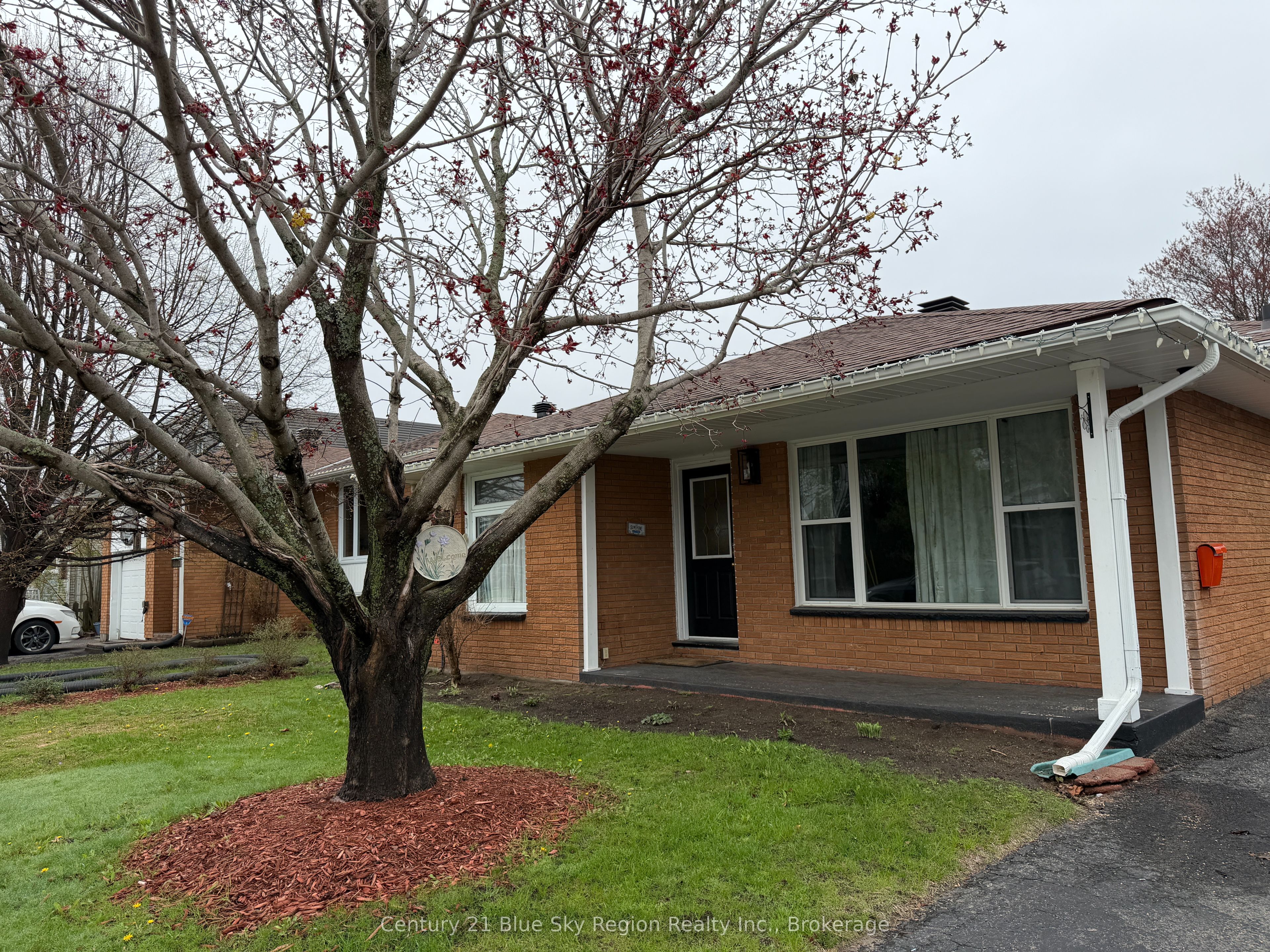 14 Marshall Park Drive Property Photo 1