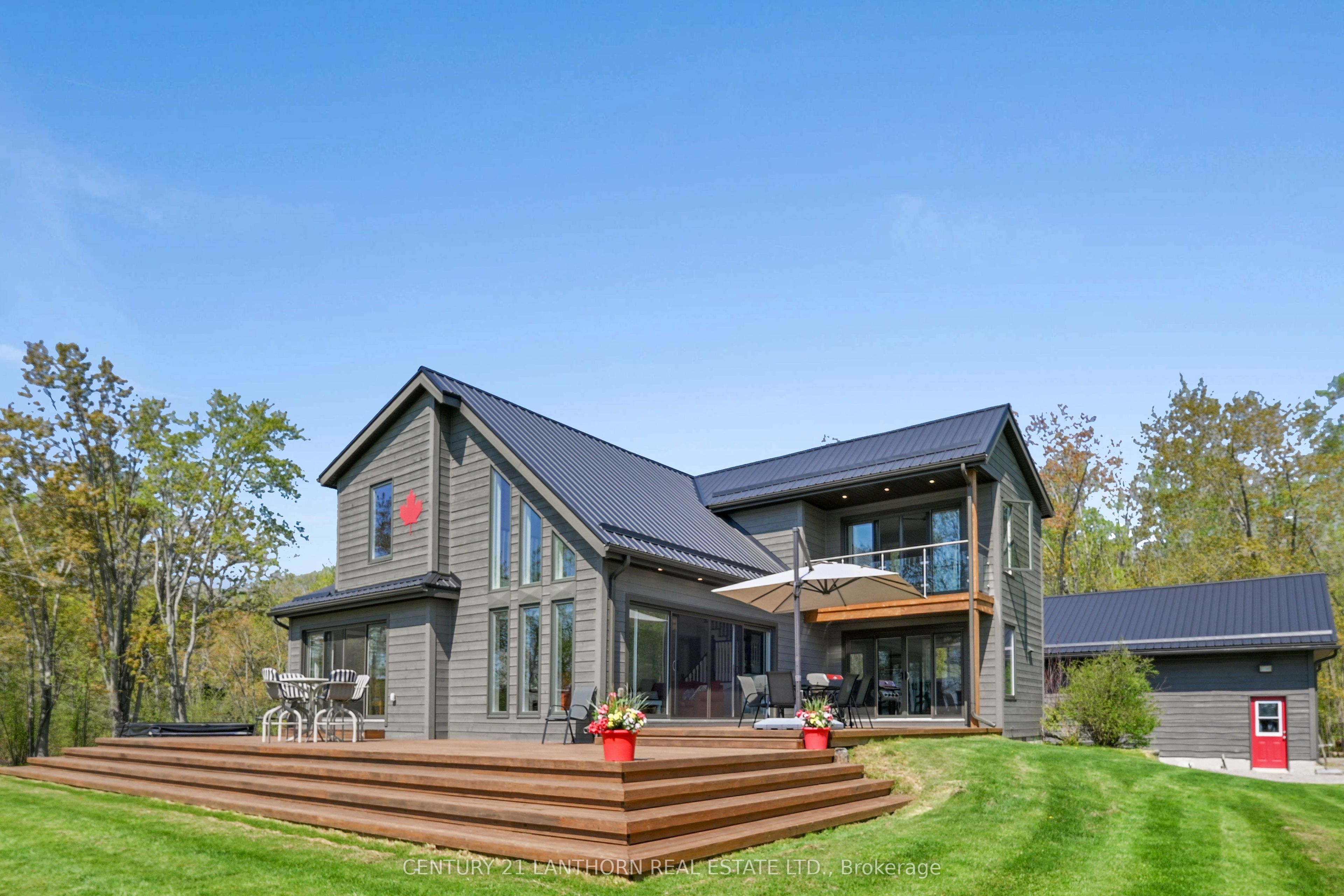 1027 Cook Road Property Photo 4