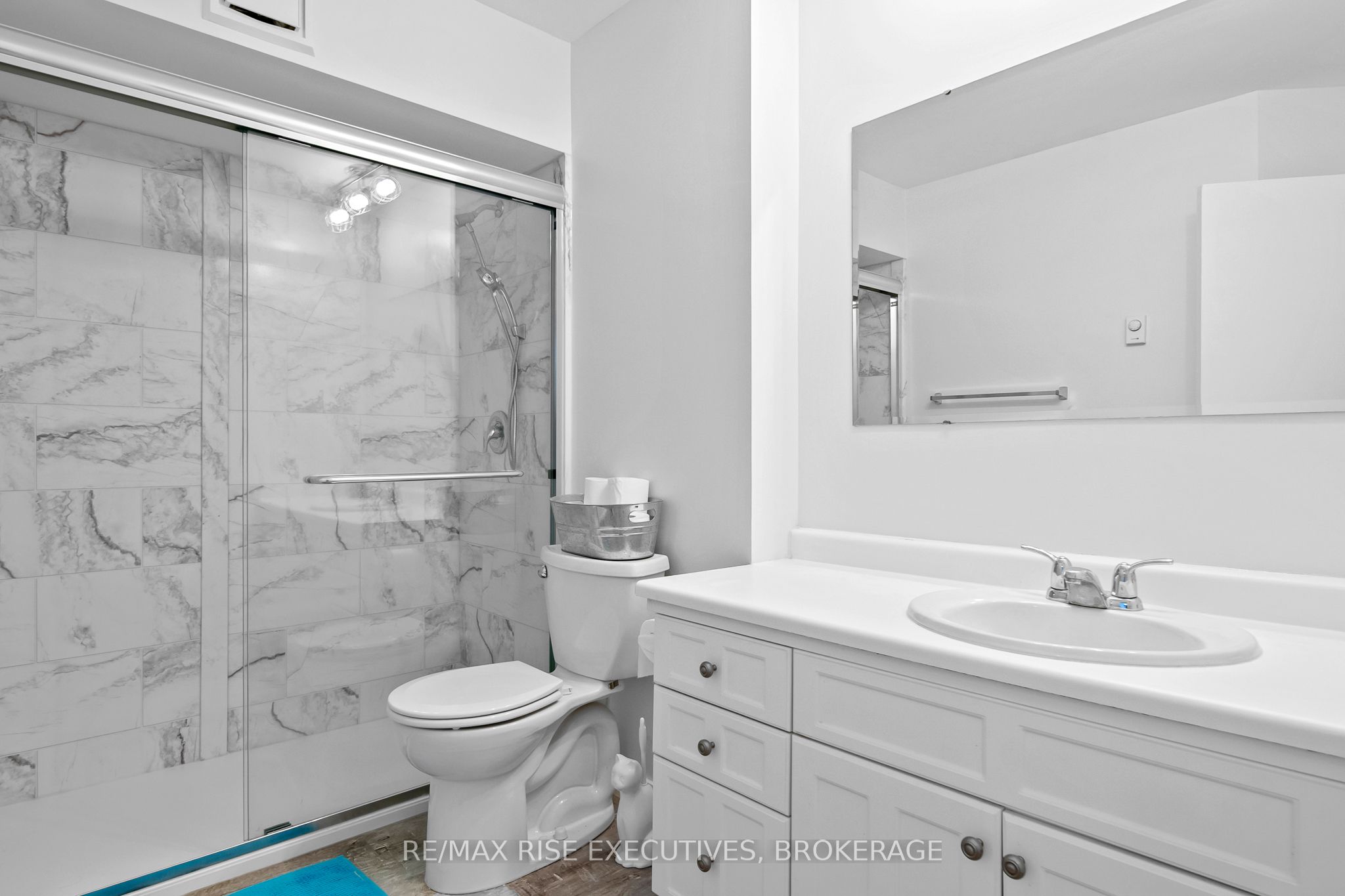 66 Greenview Drive 710 Property Photo 26