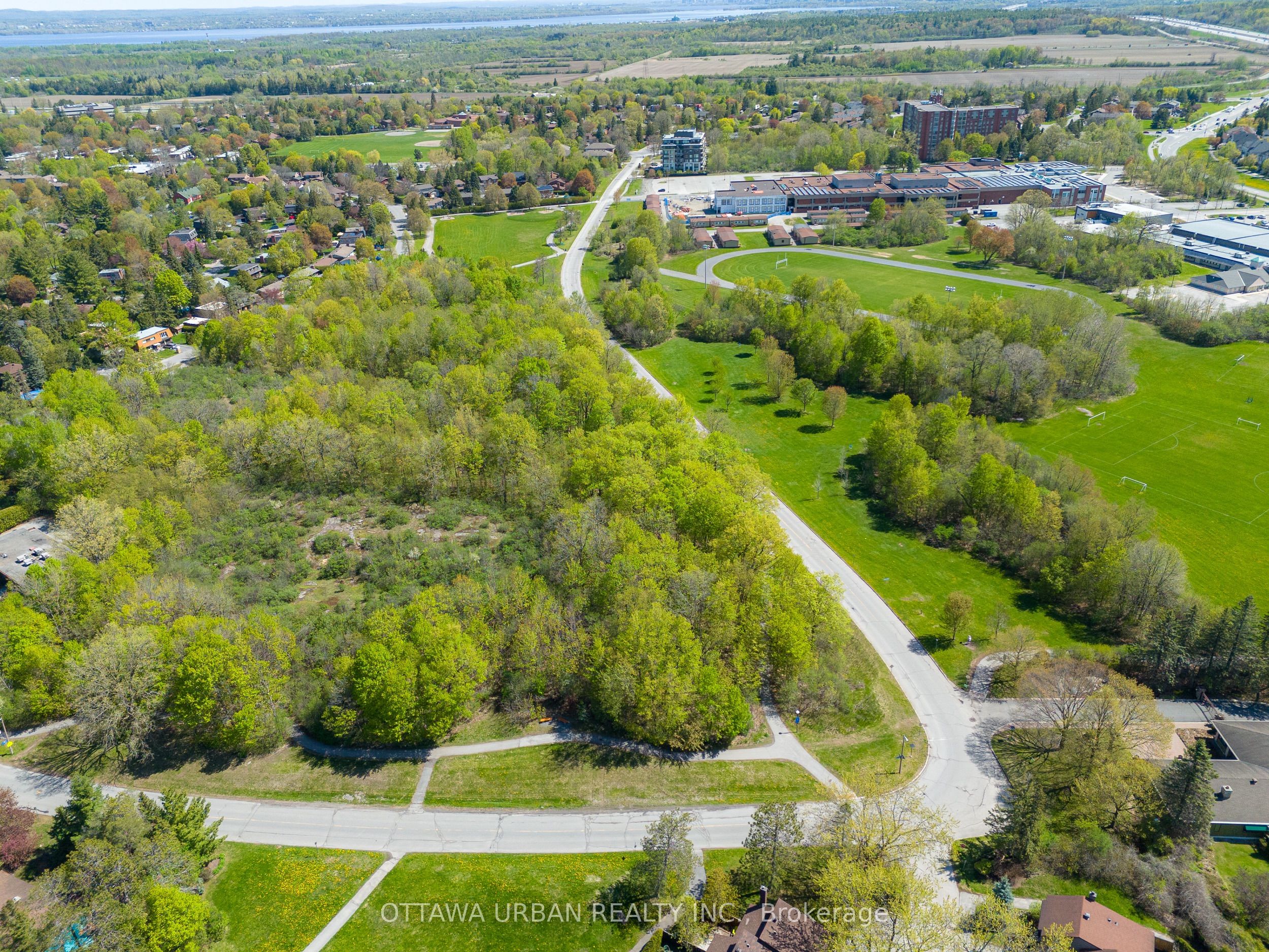 46 Reaney Court Property Photo 8