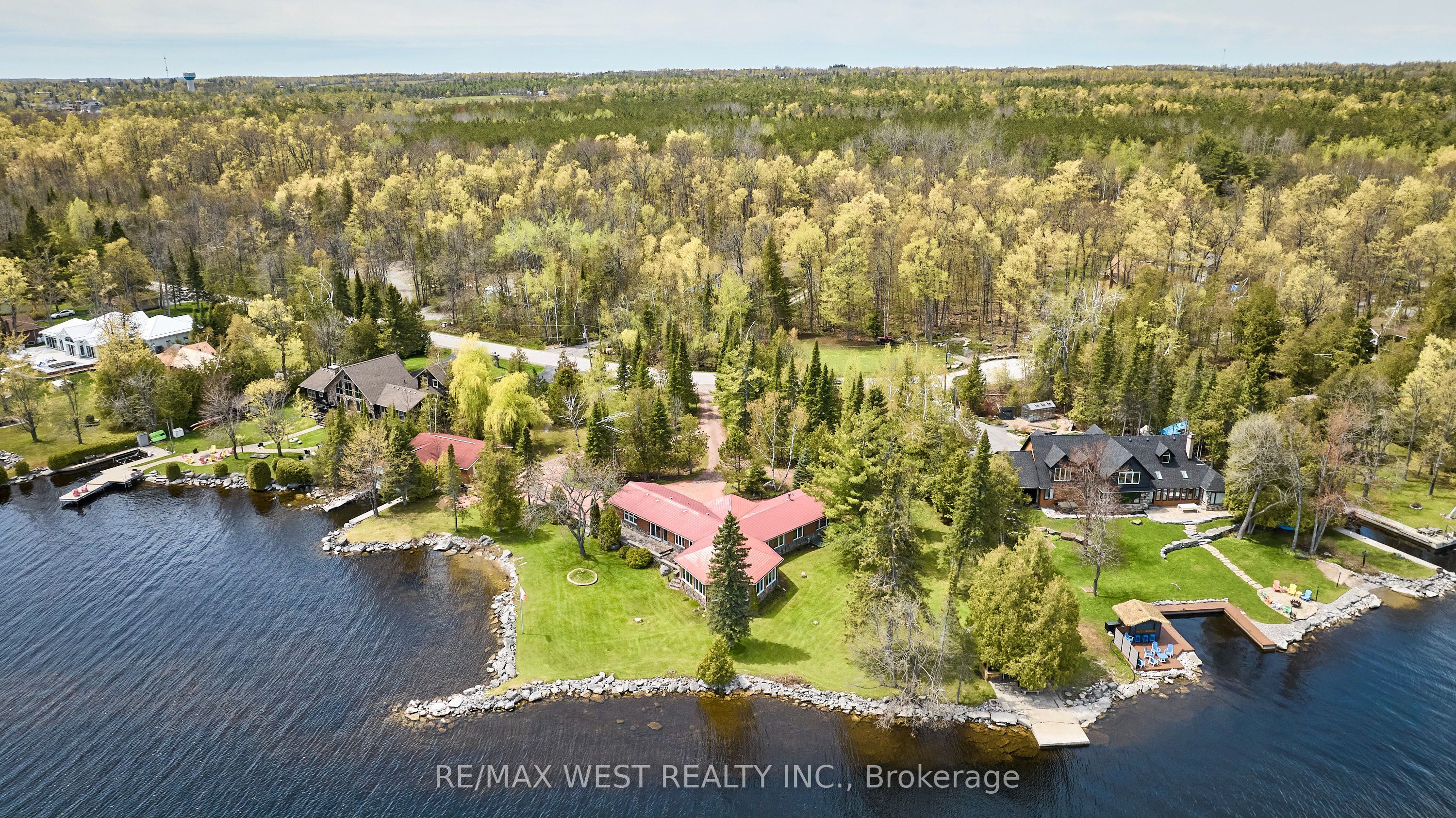 557 Riverside Drive Property Photo 2