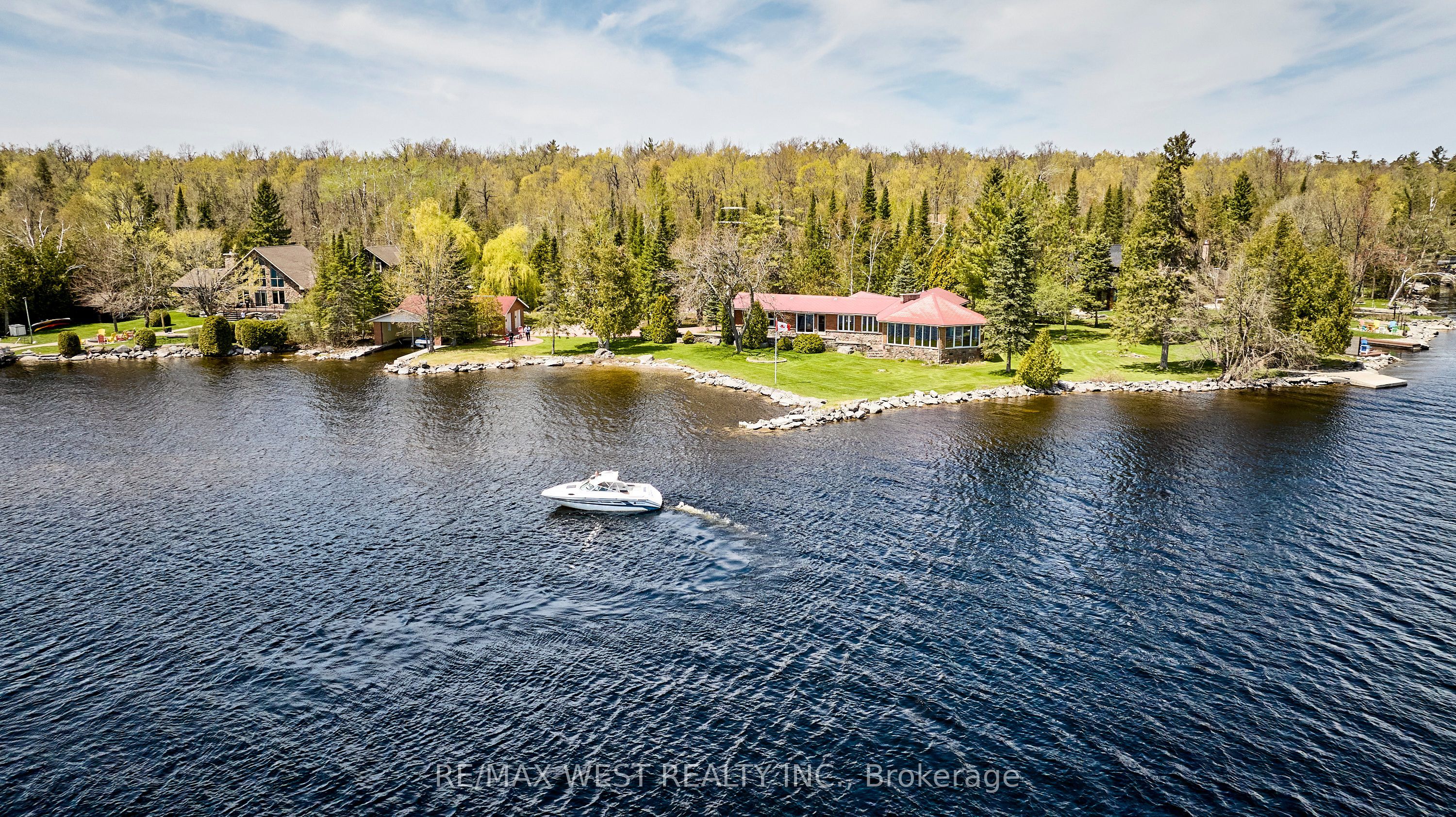 557 Riverside Drive Property Photo 10