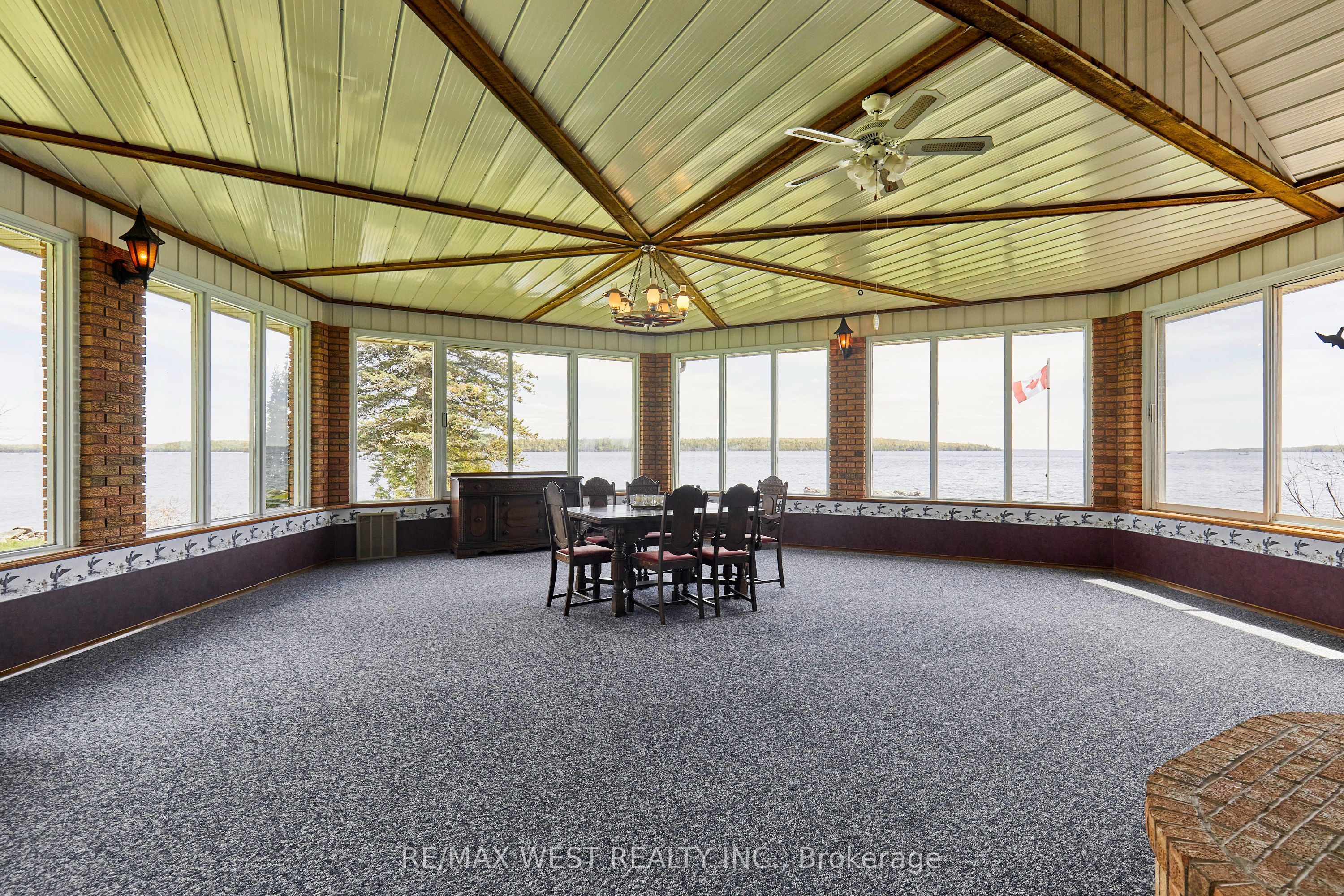 557 Riverside Drive Property Photo 21