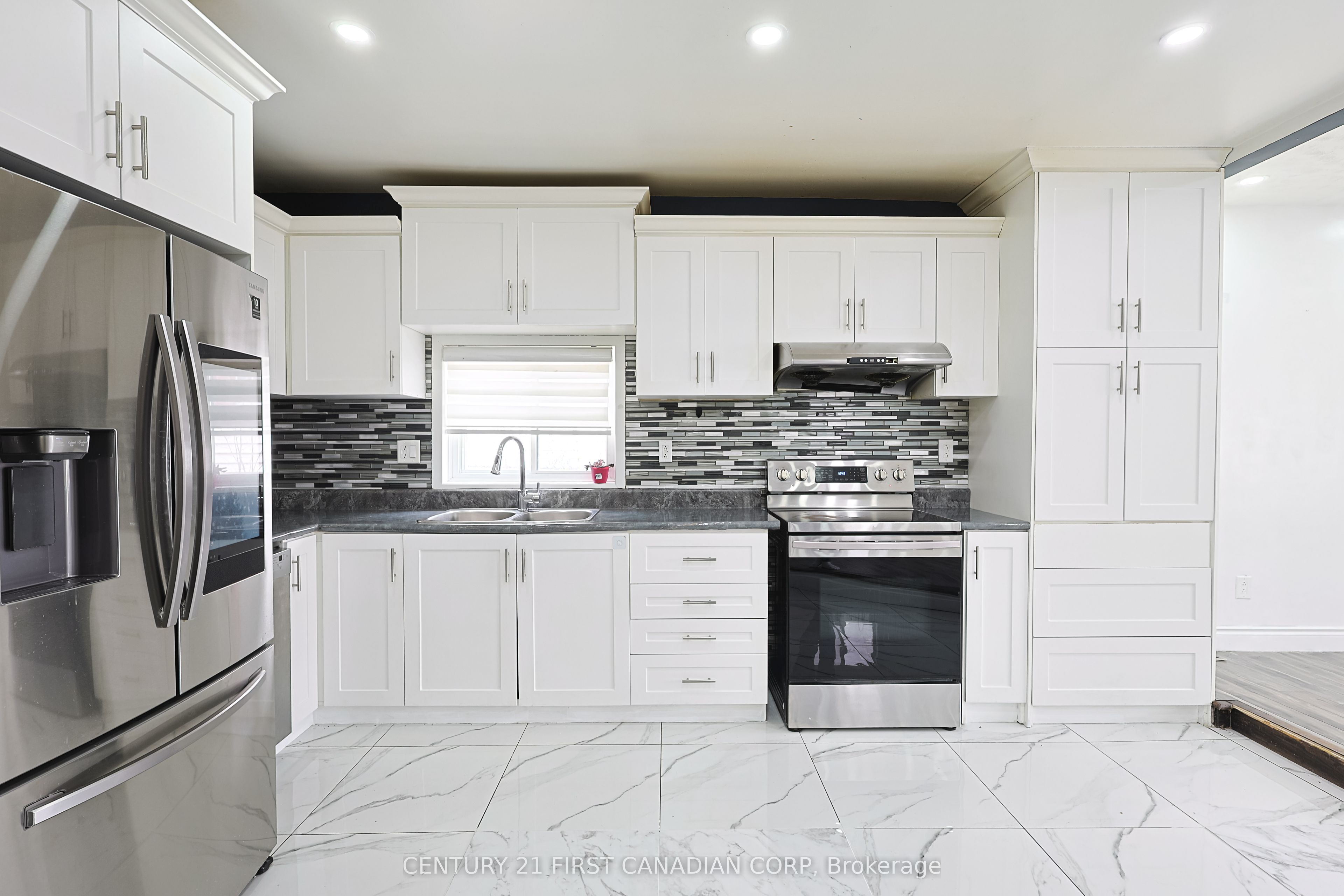 201 Emerson Avenue Property Photo 10
