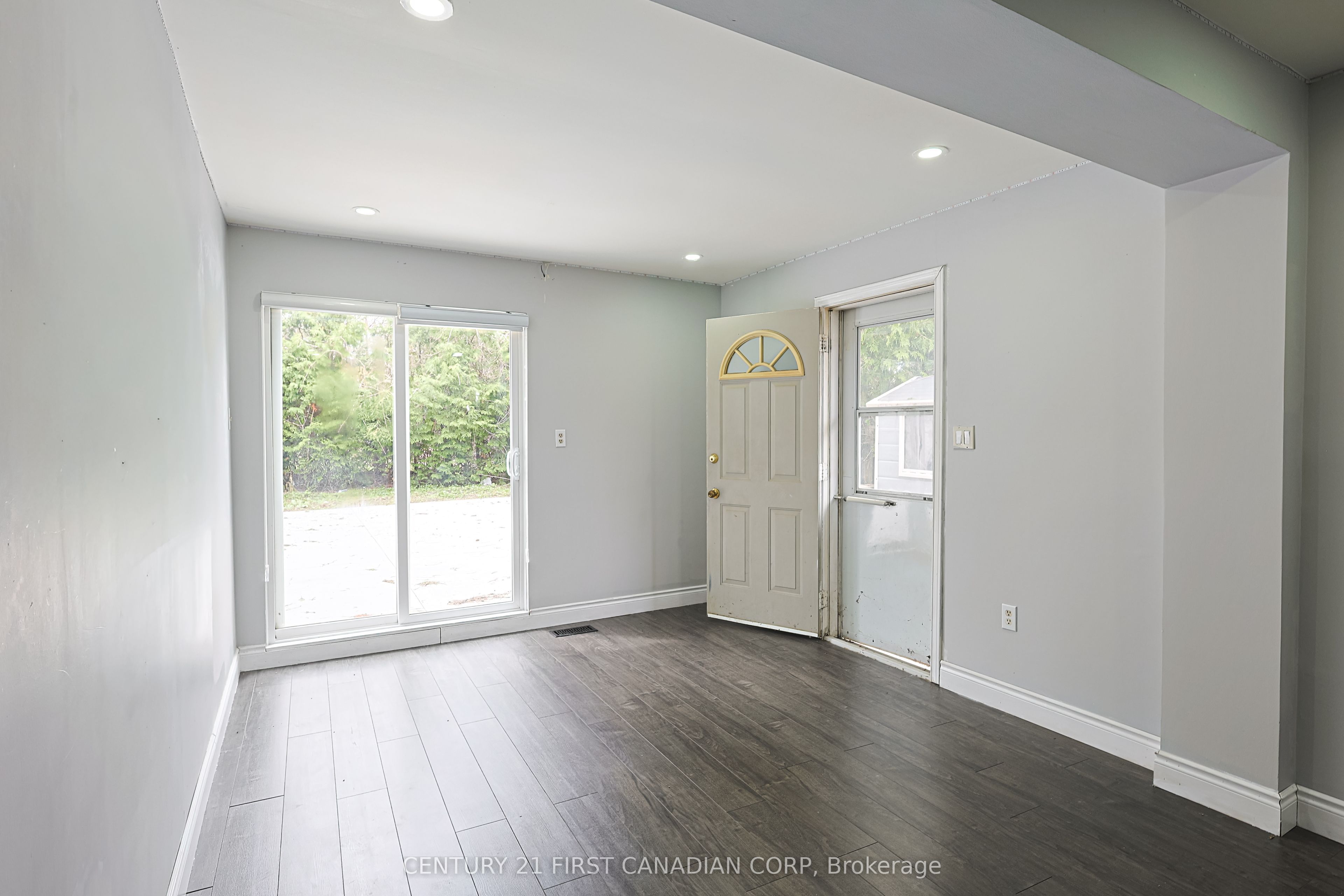 201 Emerson Avenue Property Photo 26