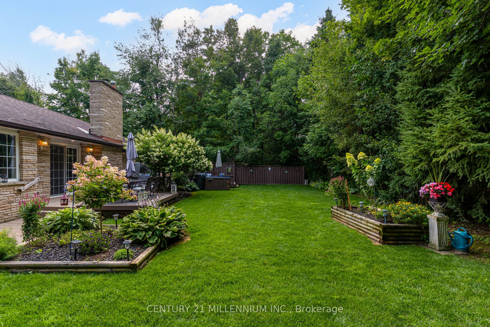 101 Birch Grove Property Photo 40