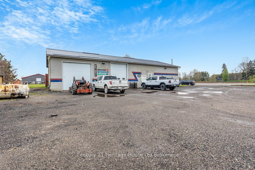 684280 Road 68 Property Photo 3