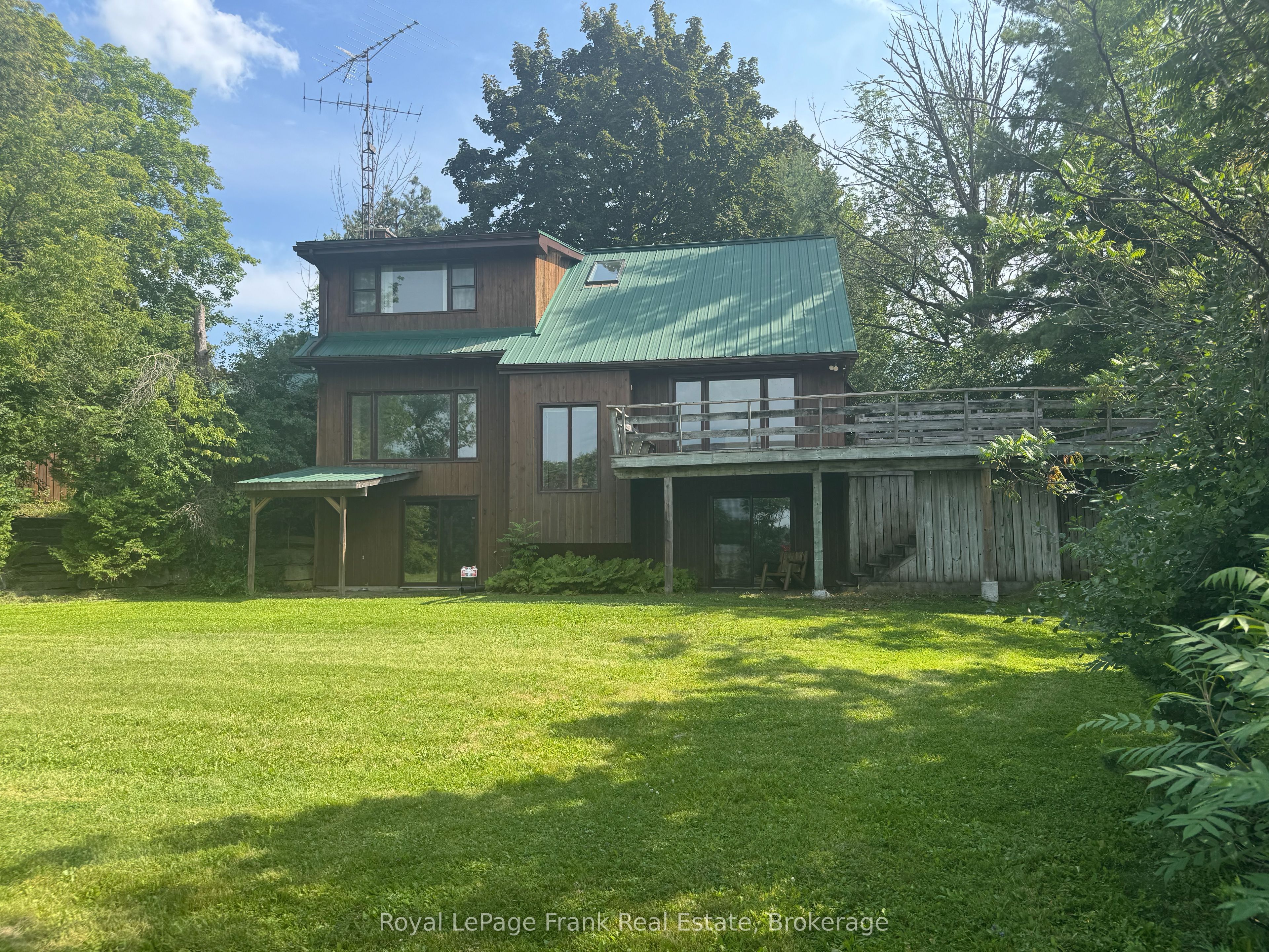674 Dickie Road Property Photo 1