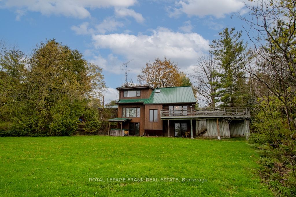 674 Dickie Road Property Photo 3