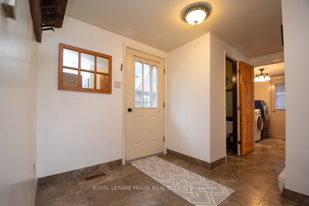 674 Dickie Road Property Photo 7