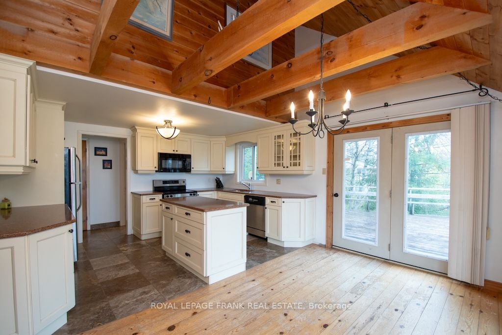 674 Dickie Road Property Photo 11
