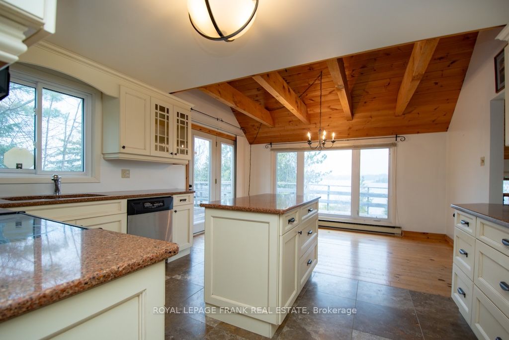 674 Dickie Road Property Photo 14