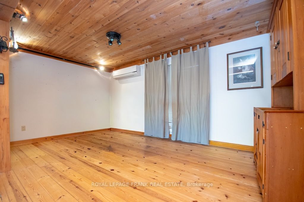 674 Dickie Road Property Photo 17