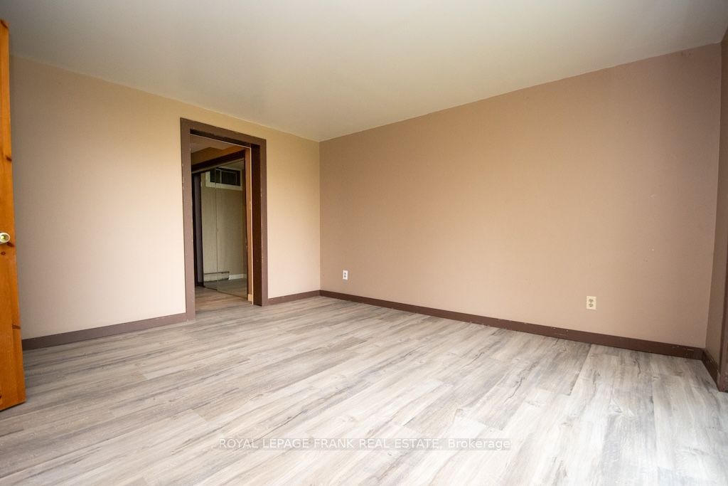 674 Dickie Road Property Photo 27