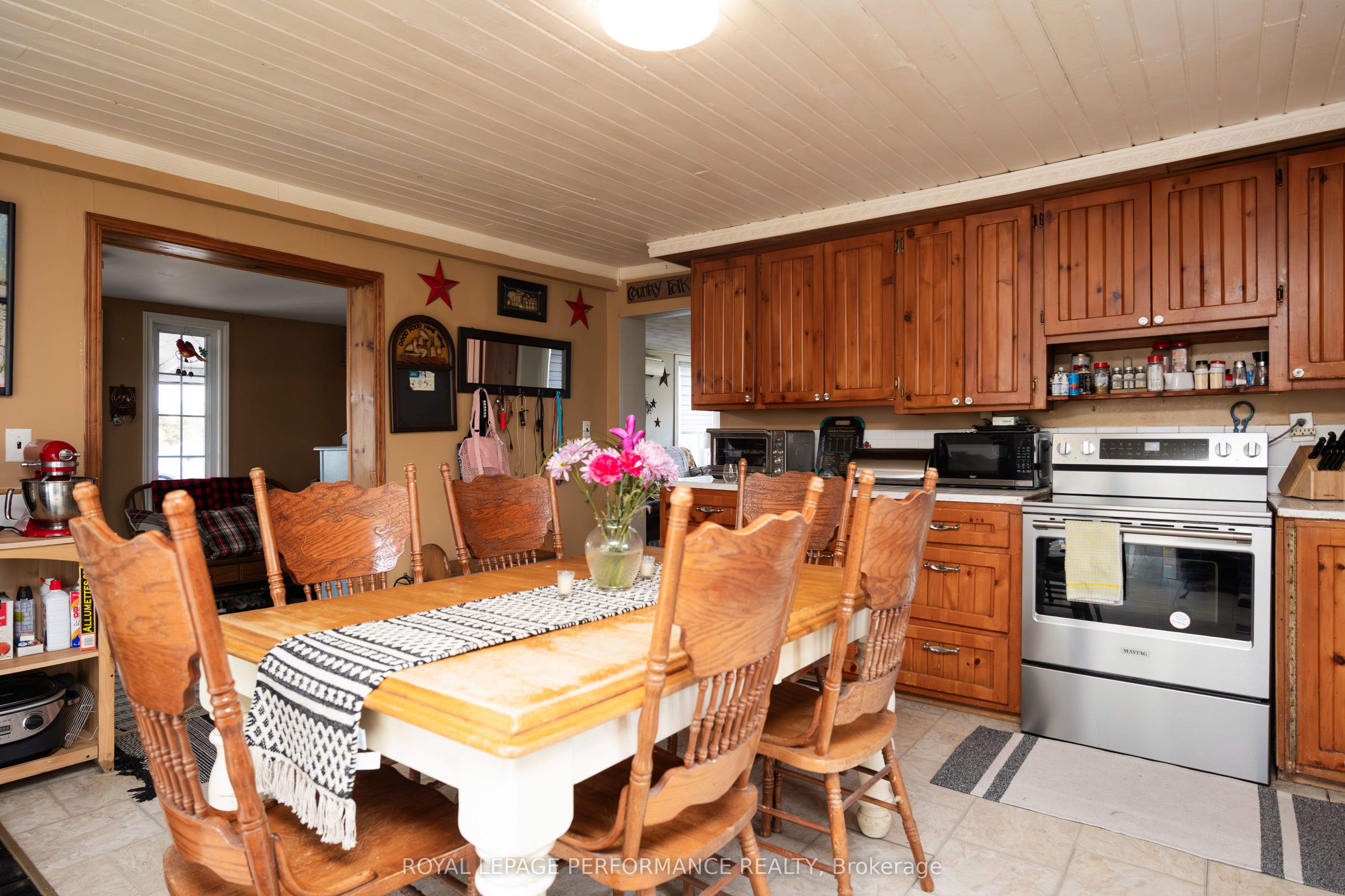 16615 Duff's Corners Road Property Photo 7