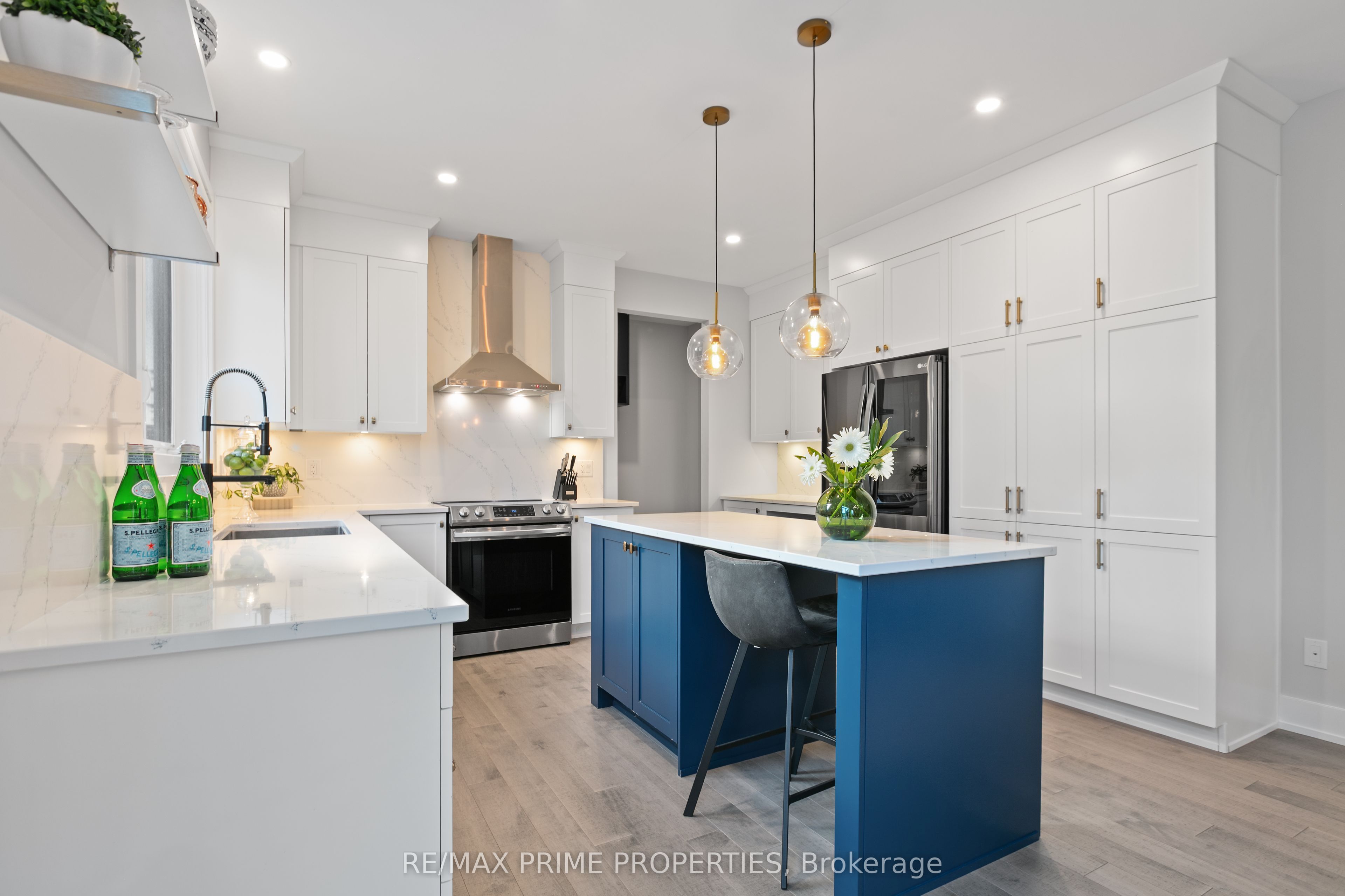 148 Aubrais Crescent Property Photo 11