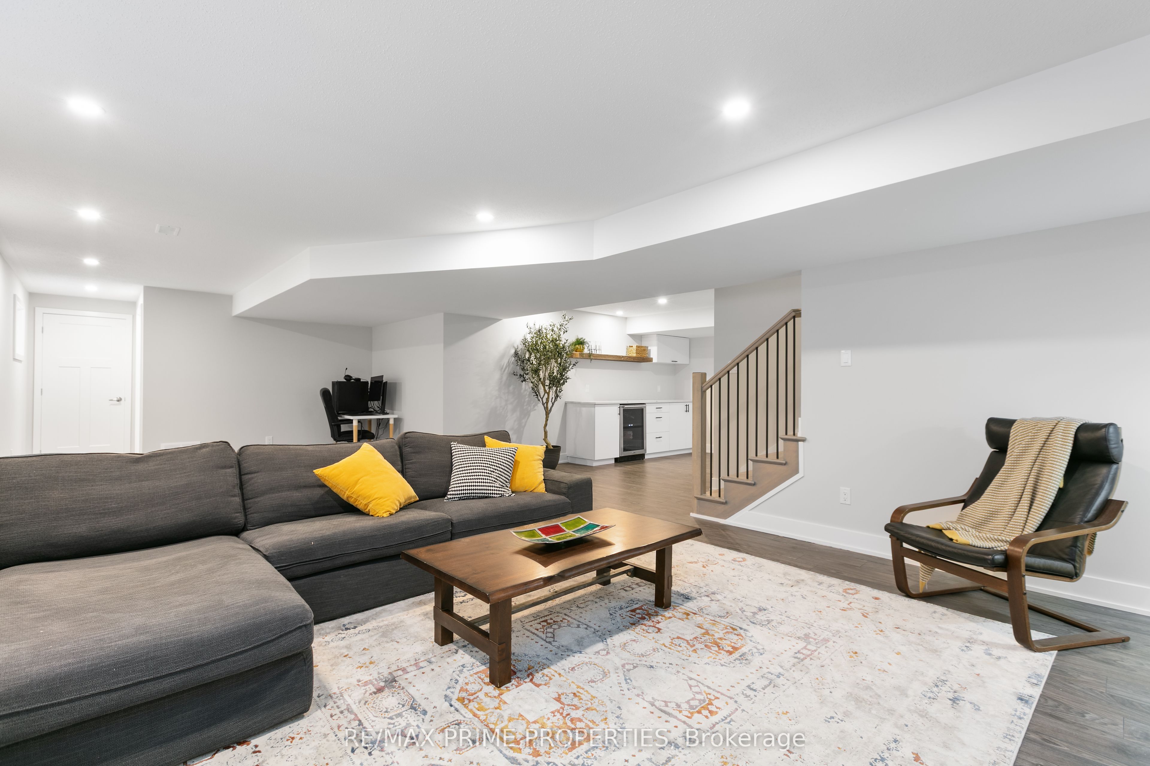 148 Aubrais Crescent Property Photo 29