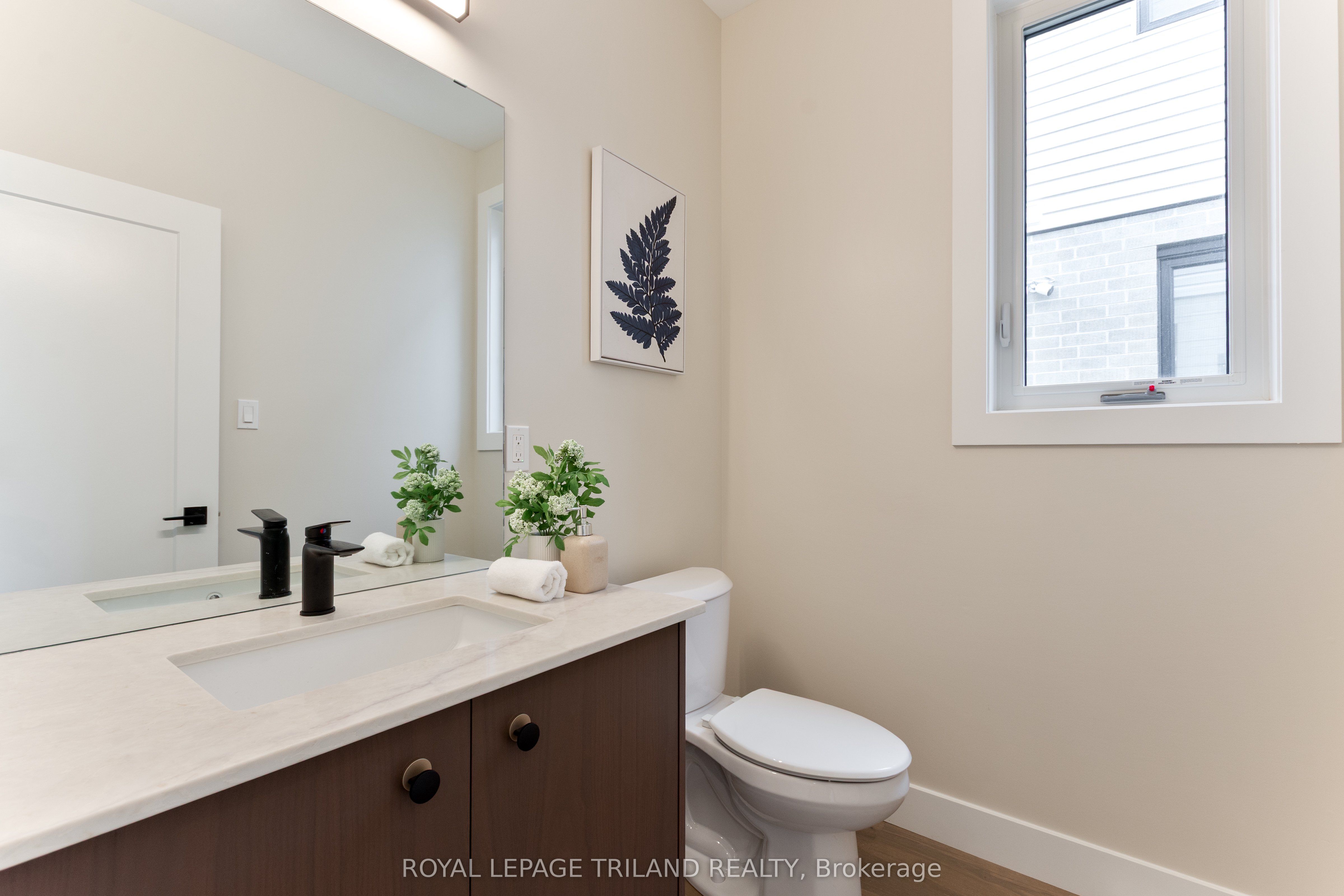 3931 Big Leaf Trail Property Photo 11