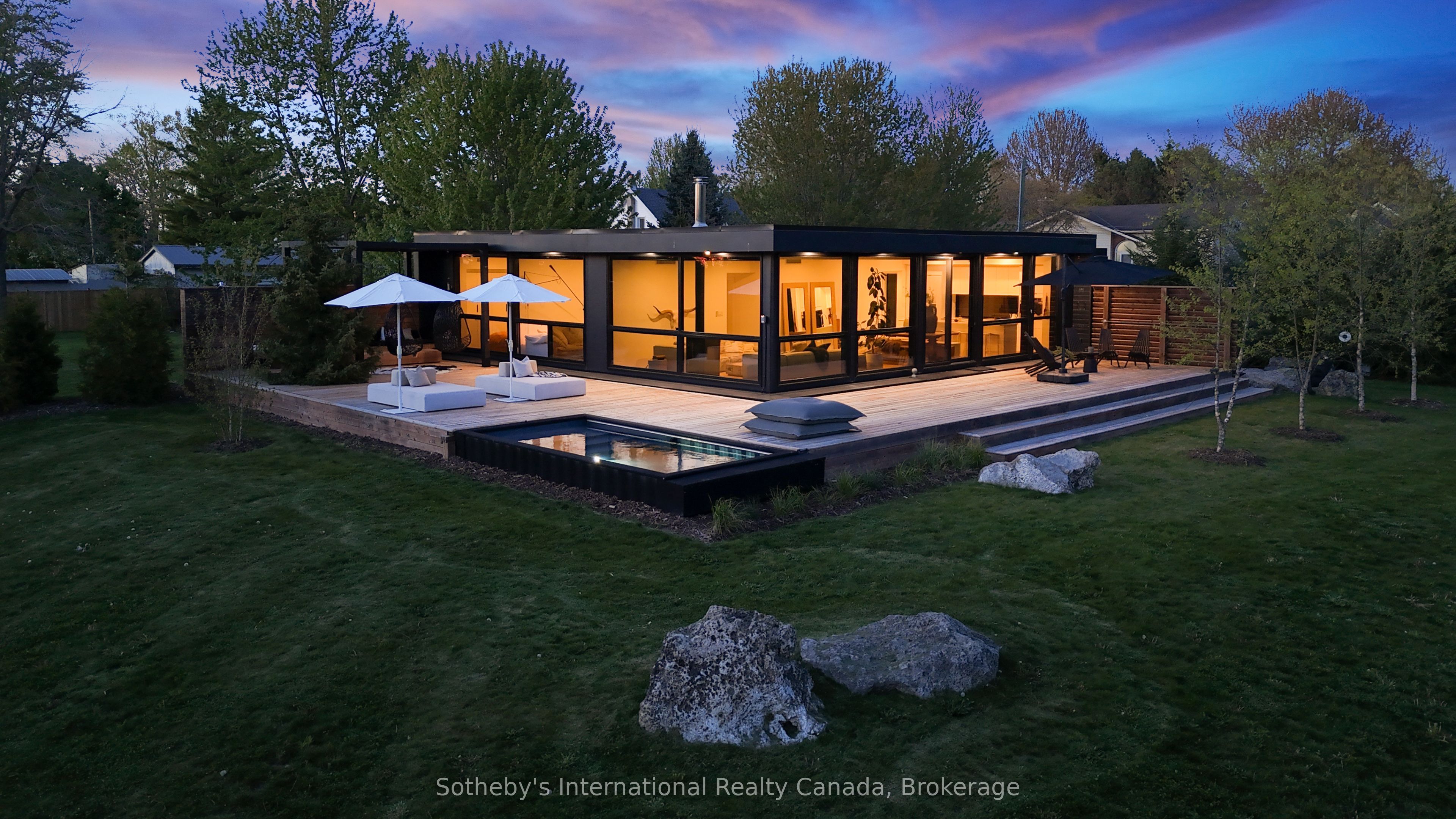 10 Eureka Street Property Photo 1