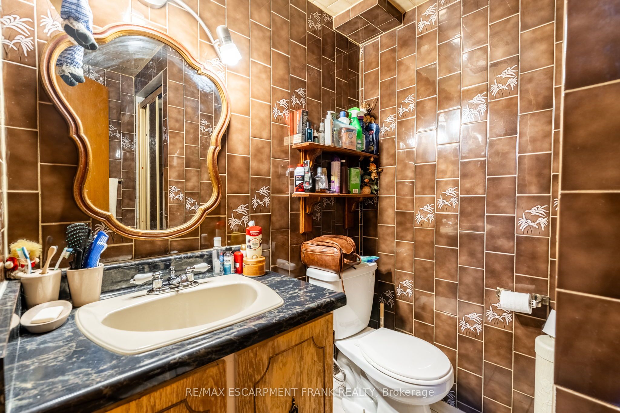 75 Hanover Place Property Photo 32
