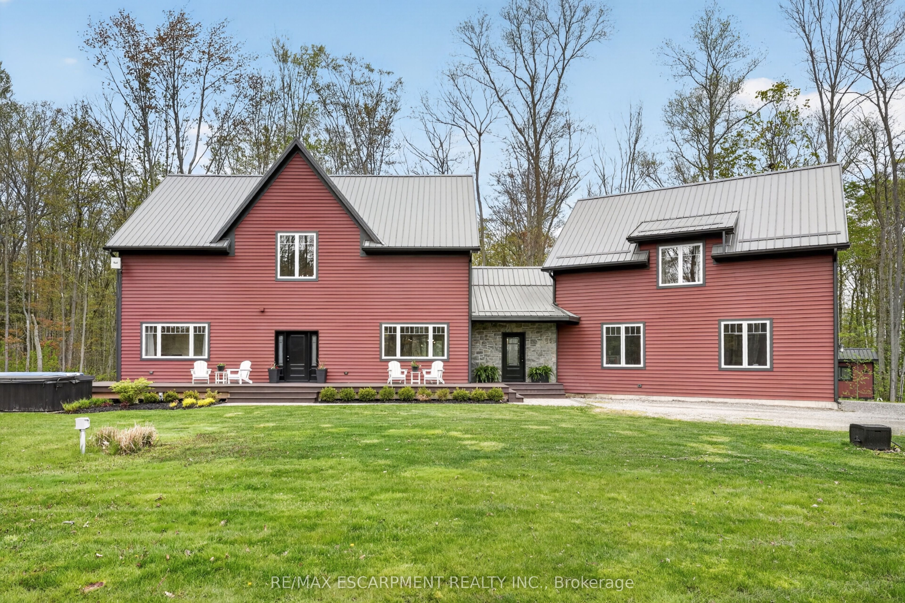 815 Tice Road Property Photo 4