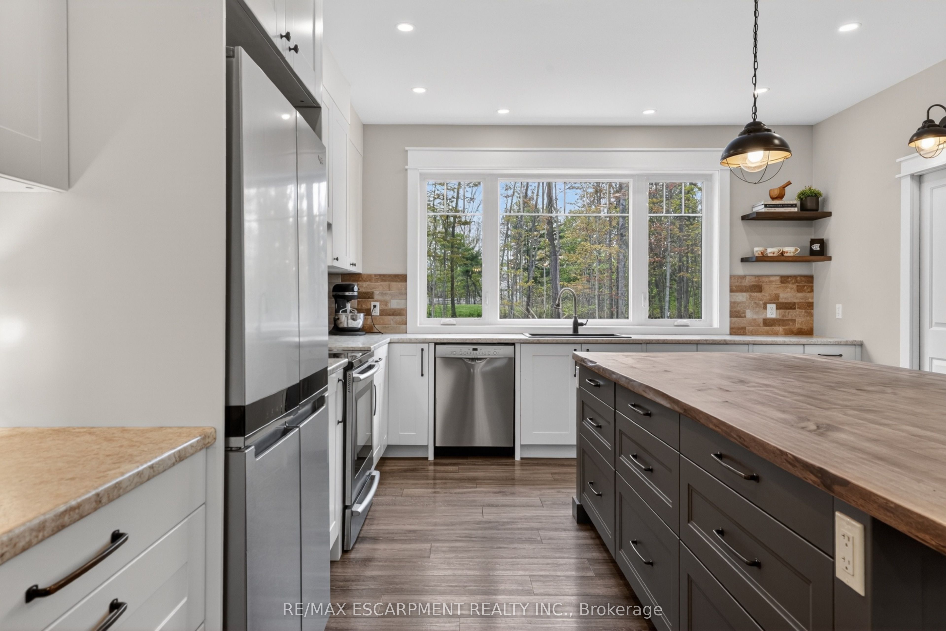 815 Tice Road Property Photo 11