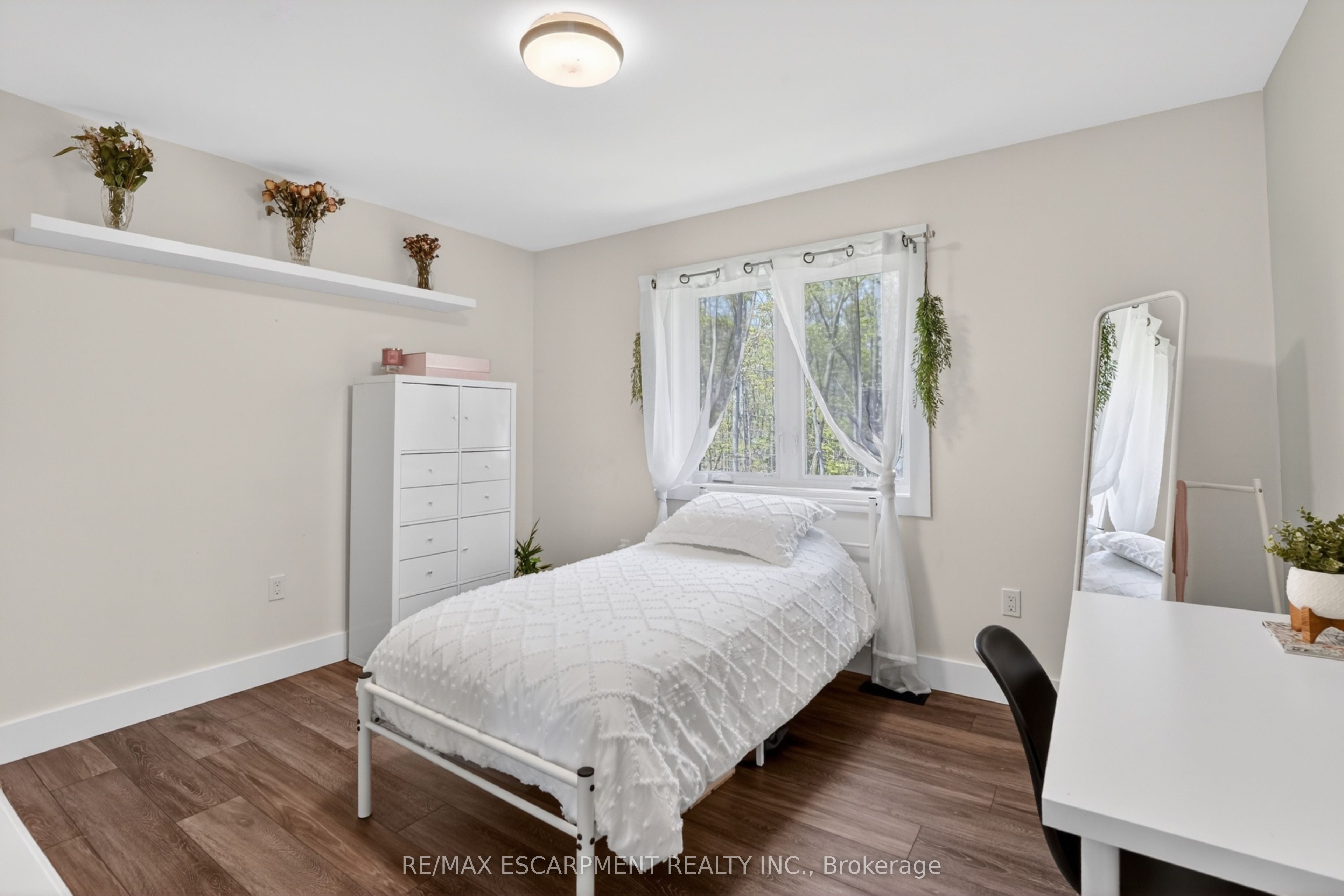 815 Tice Road Property Photo 32