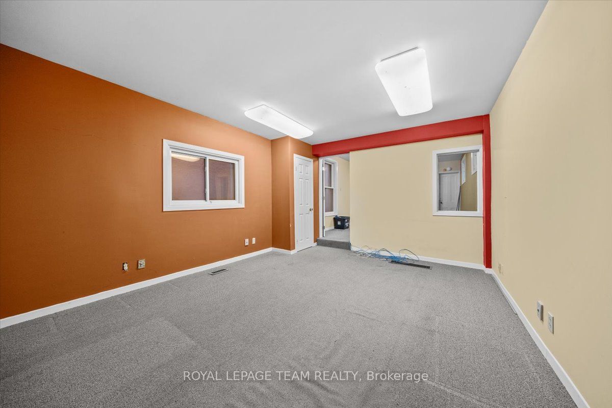 17 Arlington Avenue Property Photo 6