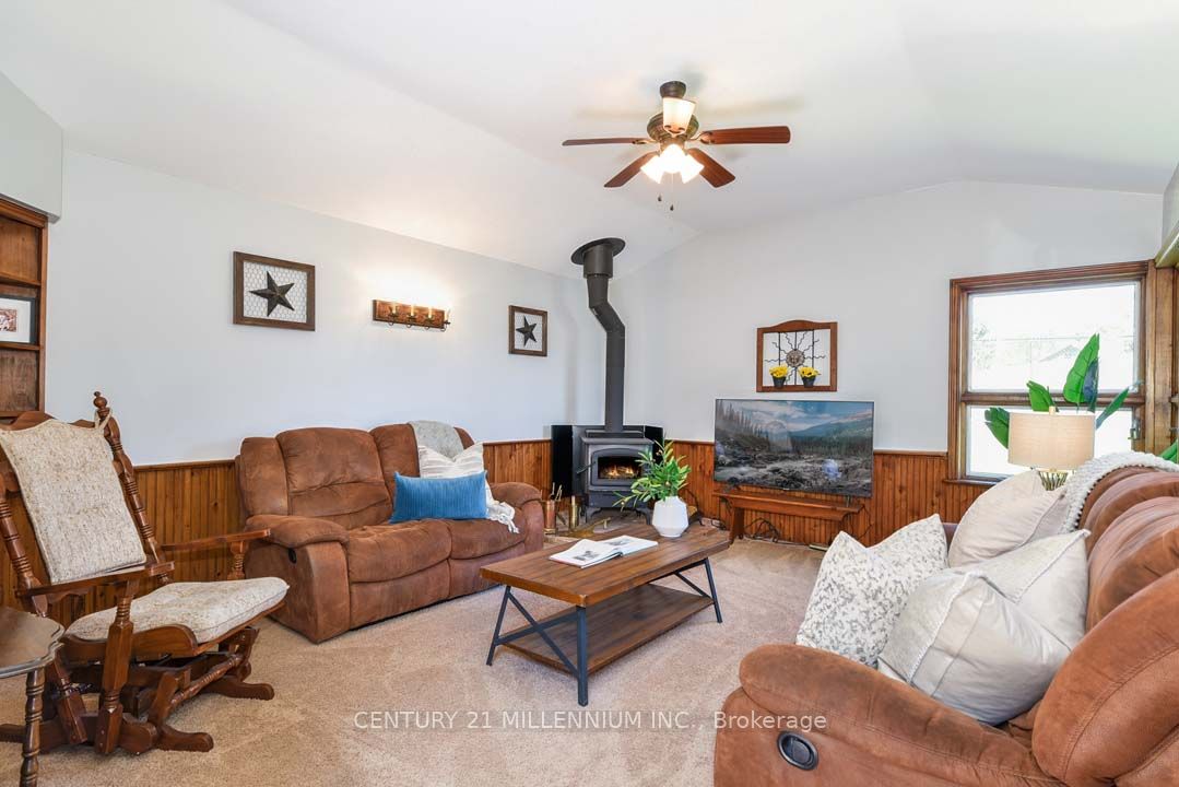 753333 2nd Line Ehs Property Photo 30
