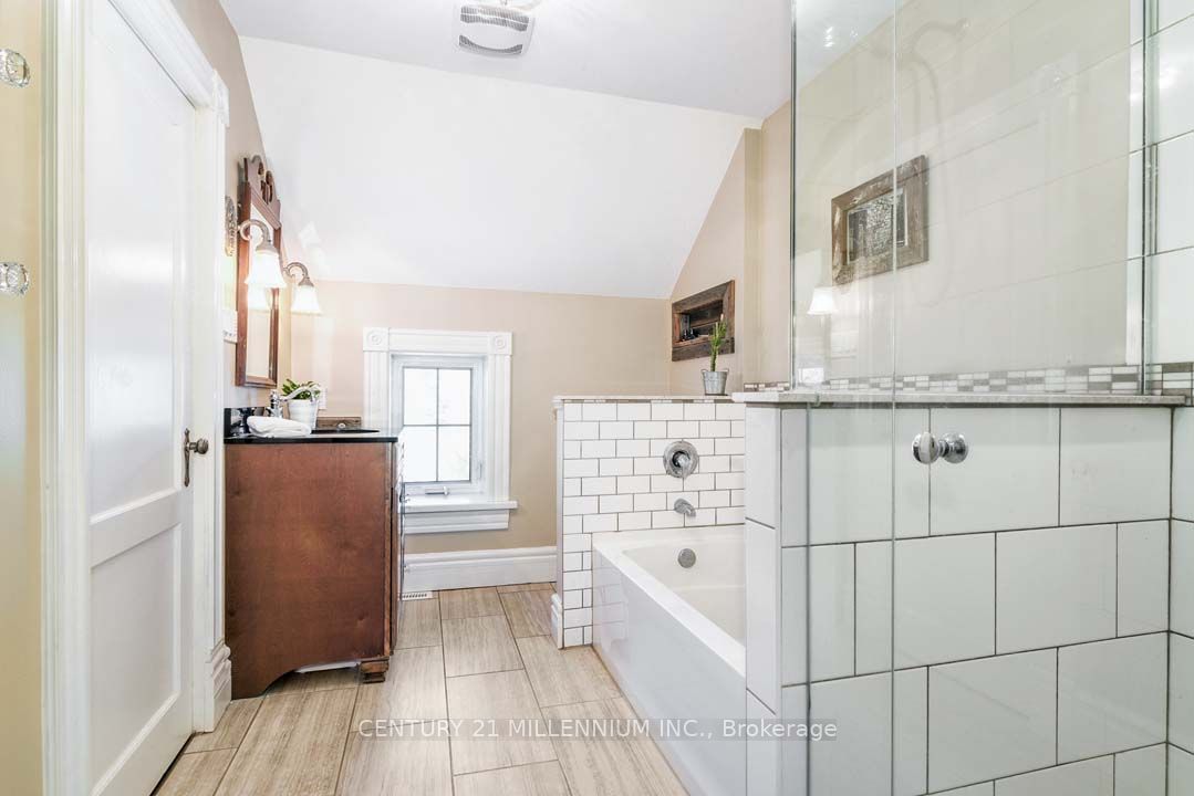 753333 2nd Line Ehs Property Photo 37