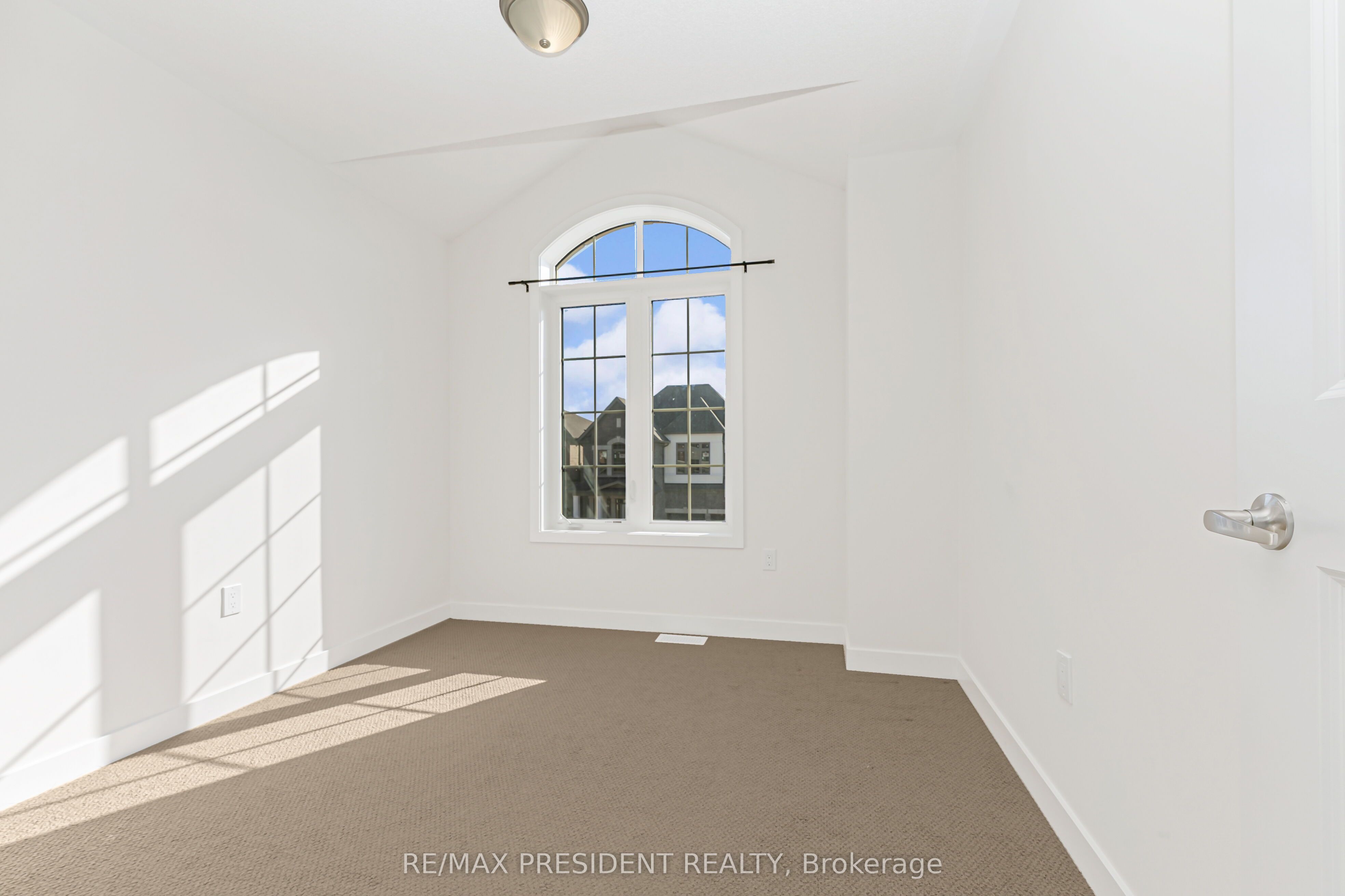 39 Henshaw Drive Property Photo 30