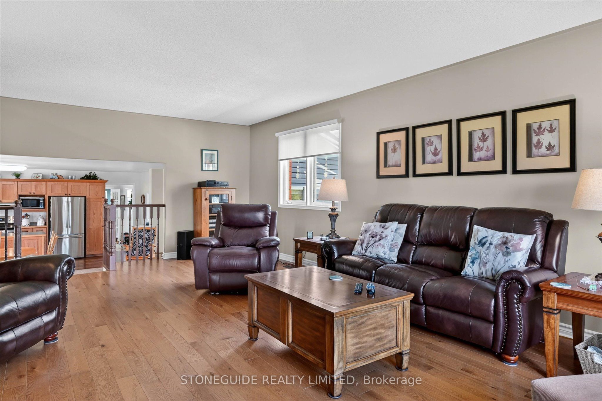2136 Sixteenth Line Property Photo 14